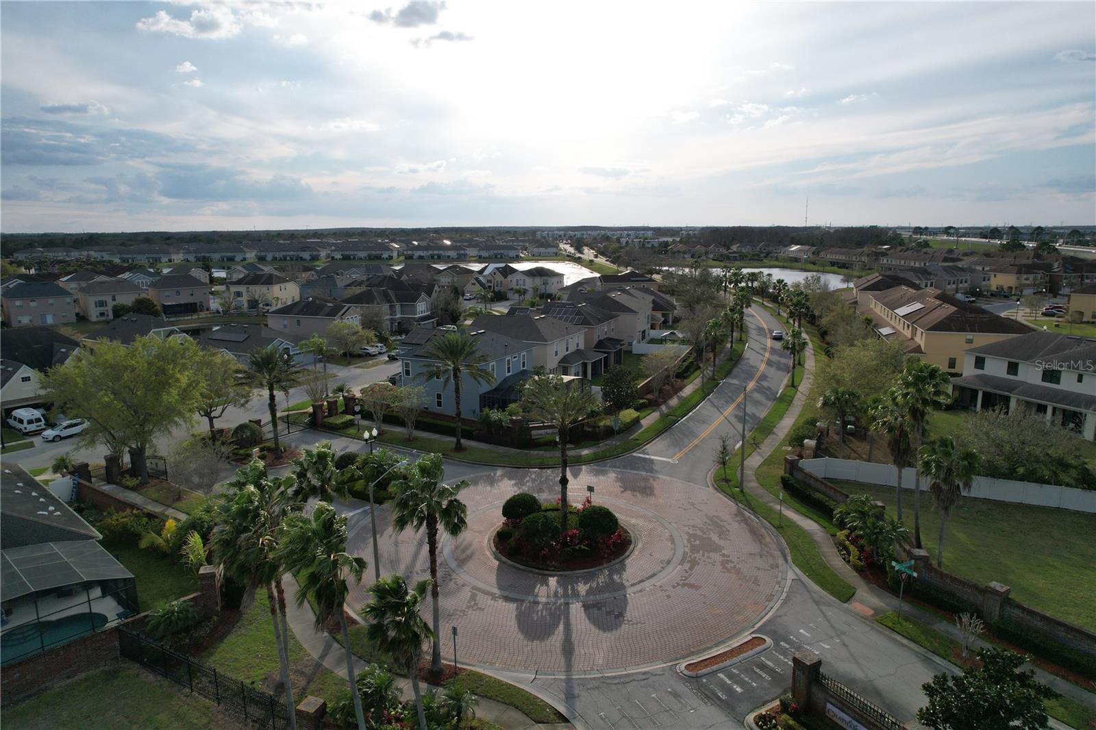 Image 33 of 36 For 2082 Chatham Place Drive