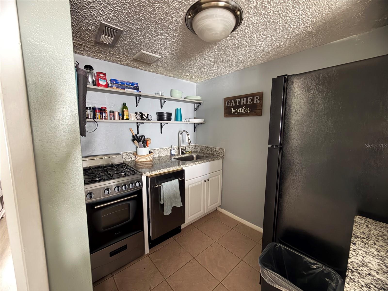 Image 4 of 9 For 145 Oyster Bay Circle 140