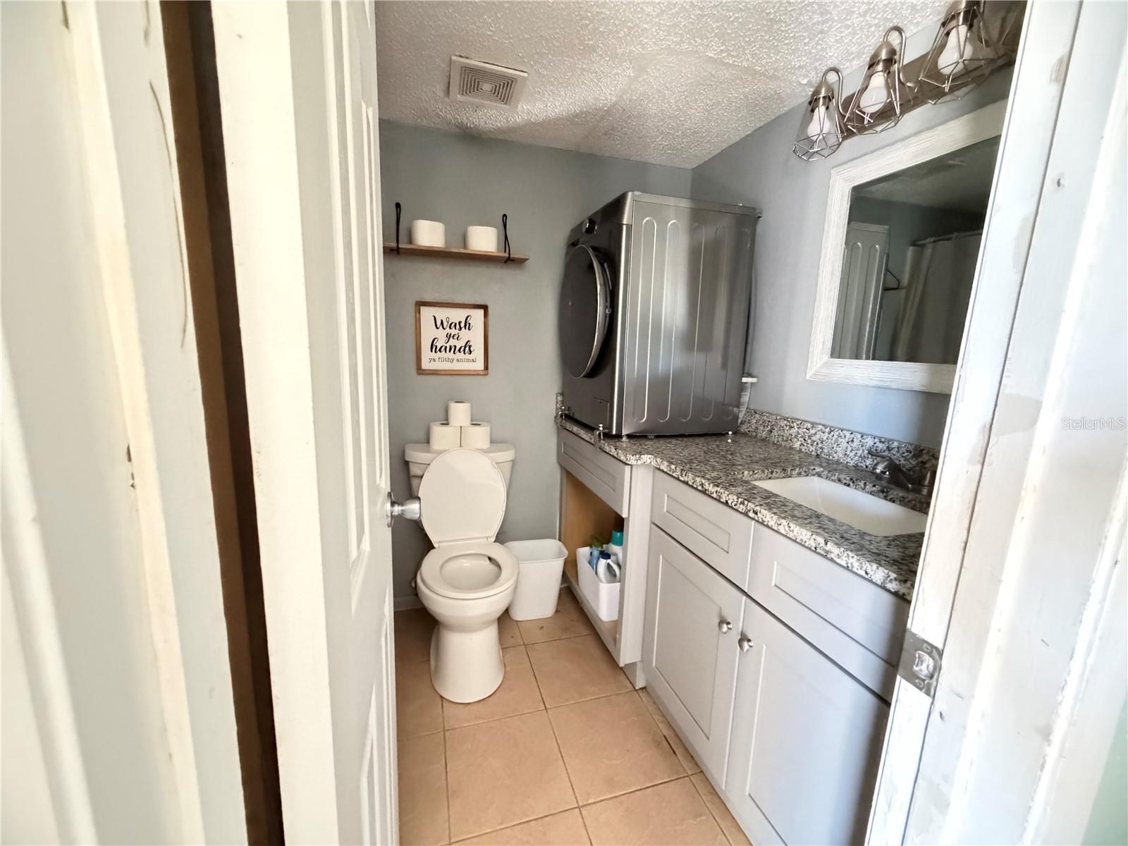 Image 6 of 9 For 145 Oyster Bay Circle 140