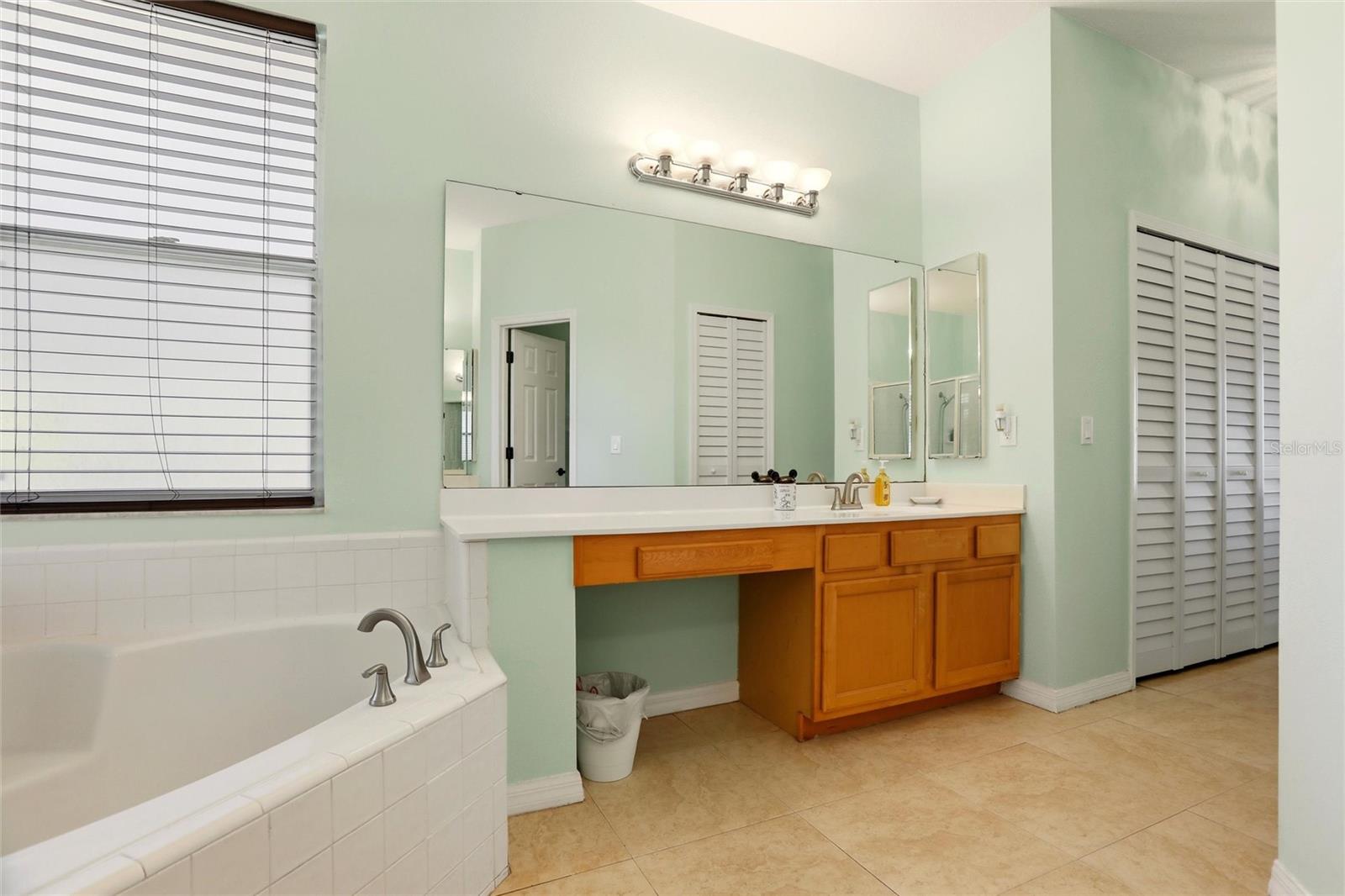 Image 21 of 48 For 4425 Shanewood Court