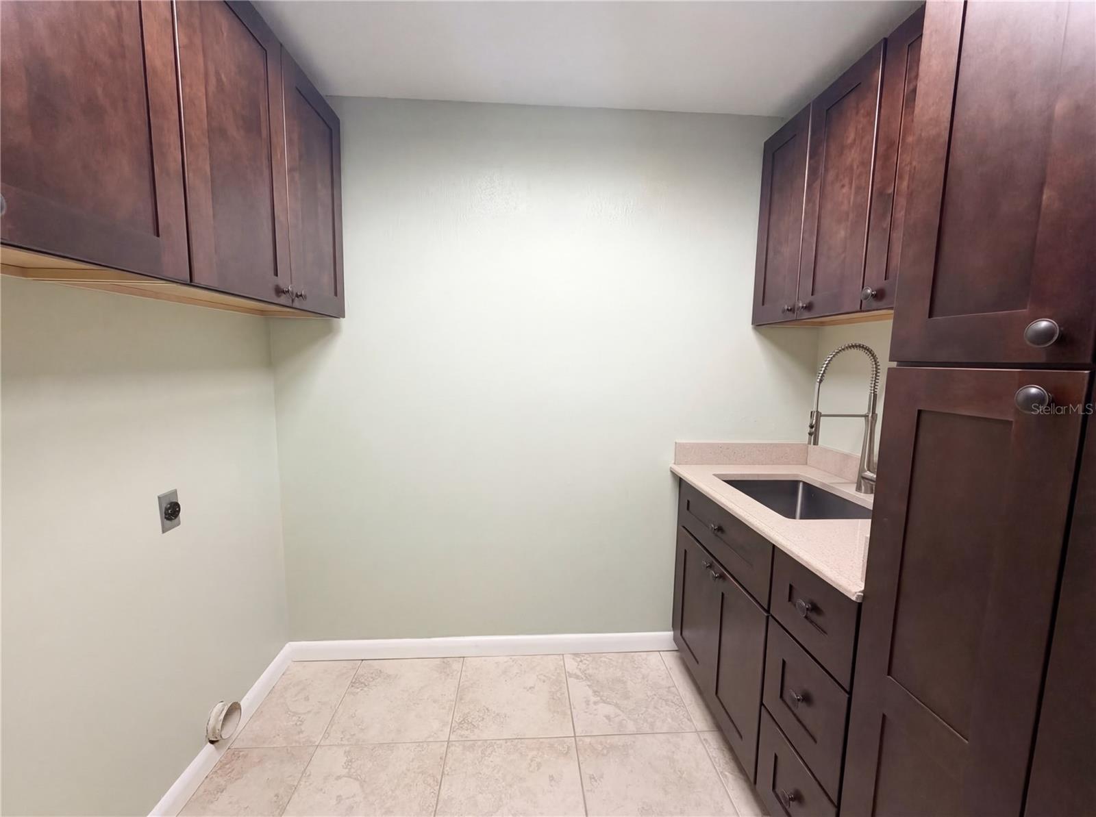 Image 17 of 28 For 1415 Sandalwood Drive