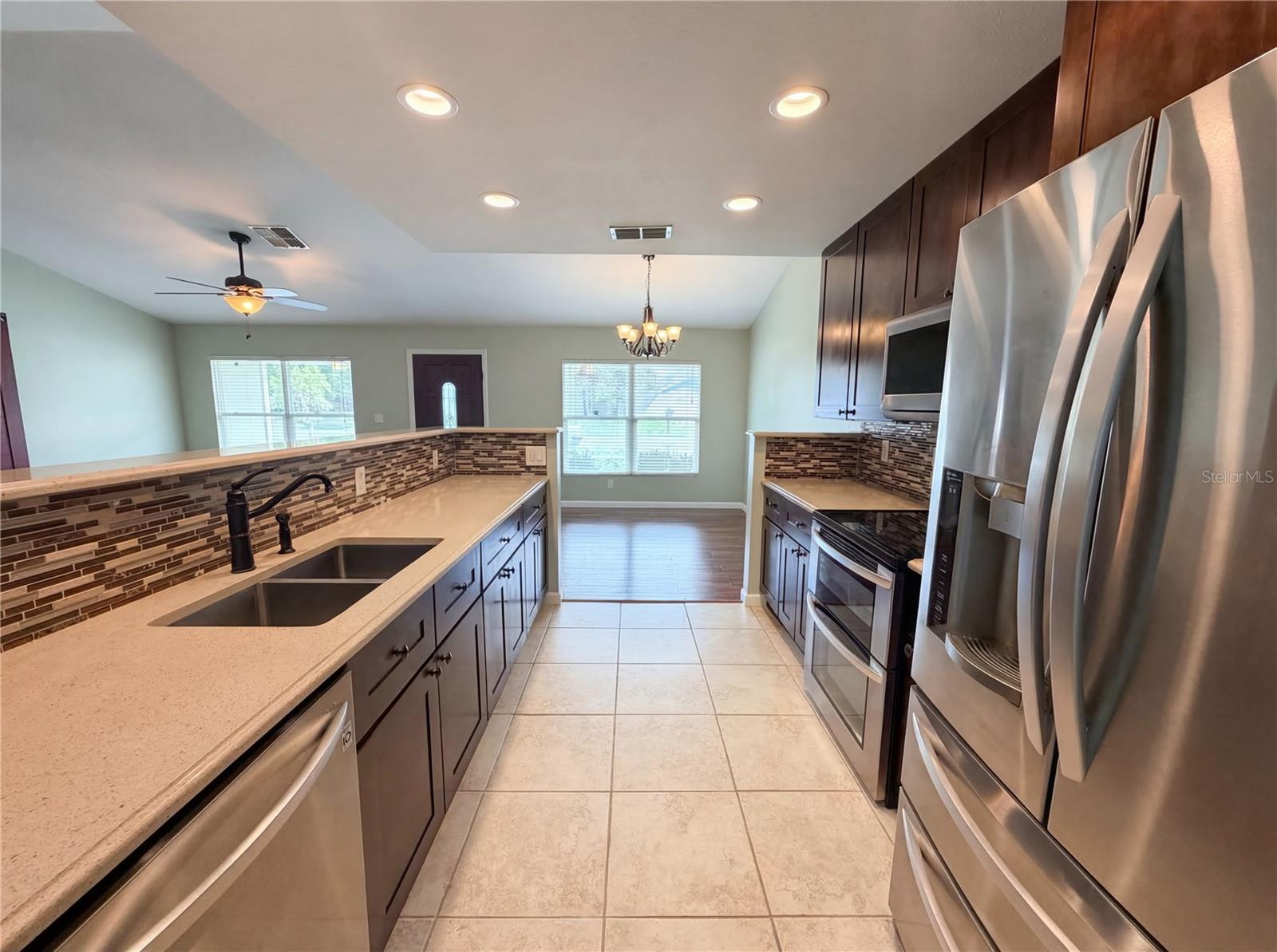 Image 7 of 28 For 1415 Sandalwood Drive