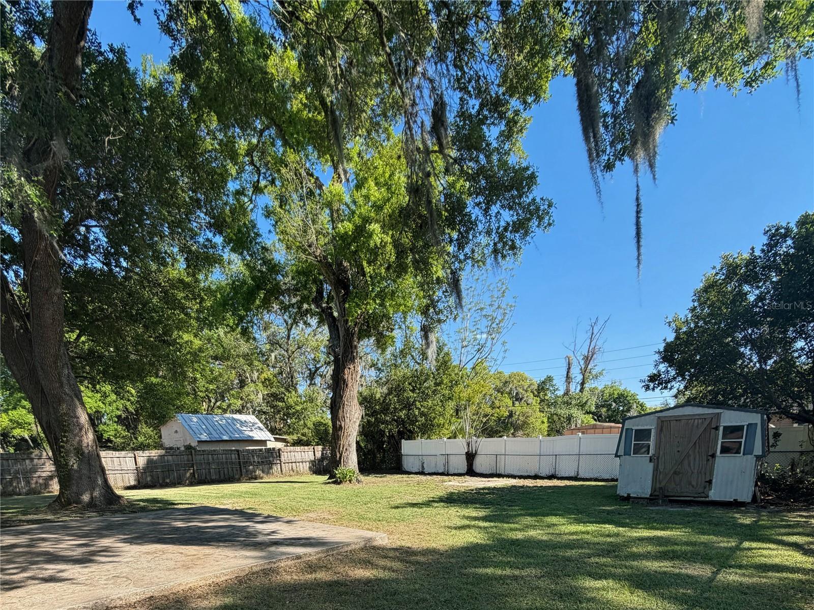 Image 2 of 18 For 709 Lewis Street