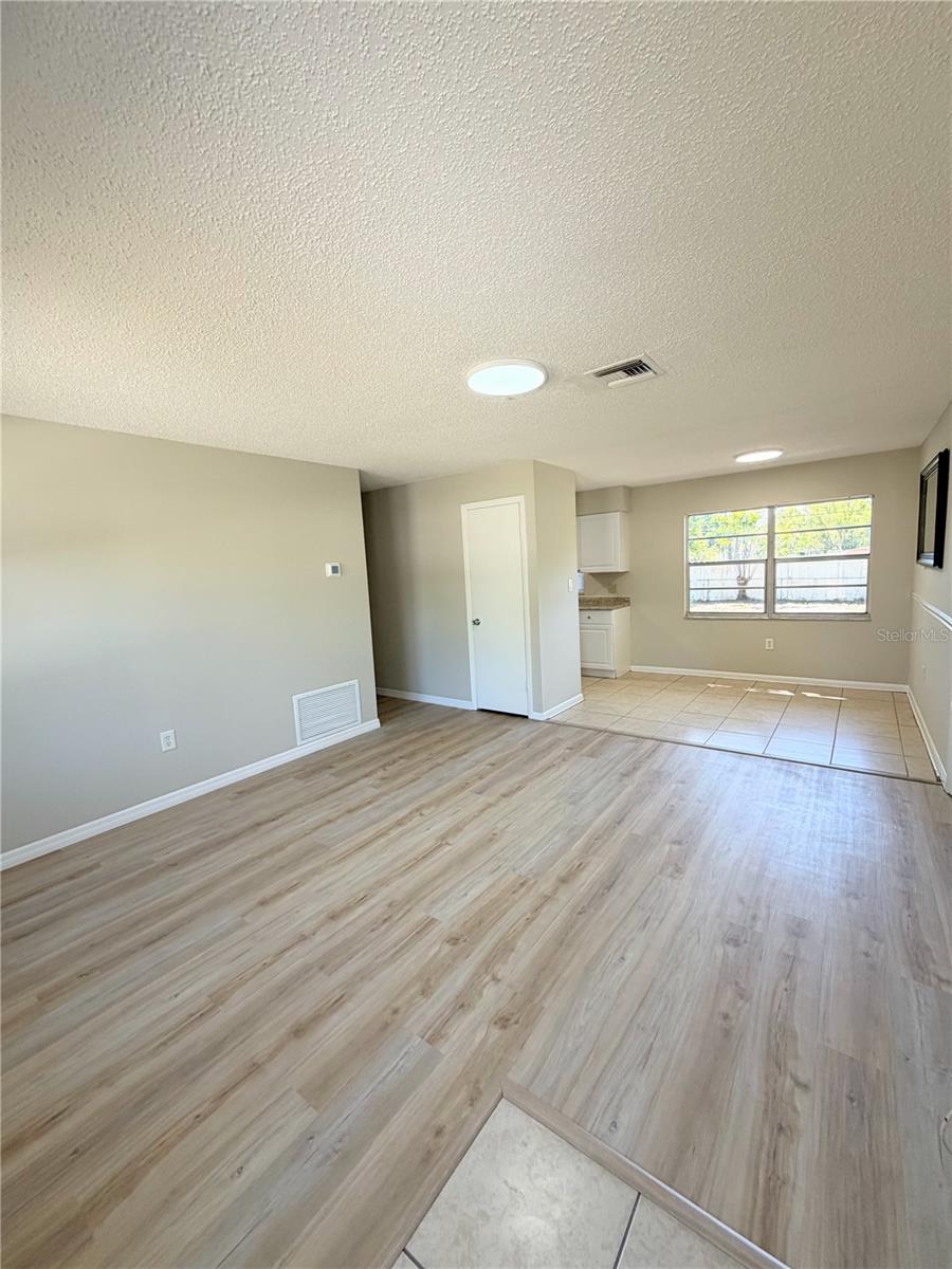 Image 4 of 18 For 709 Lewis Street