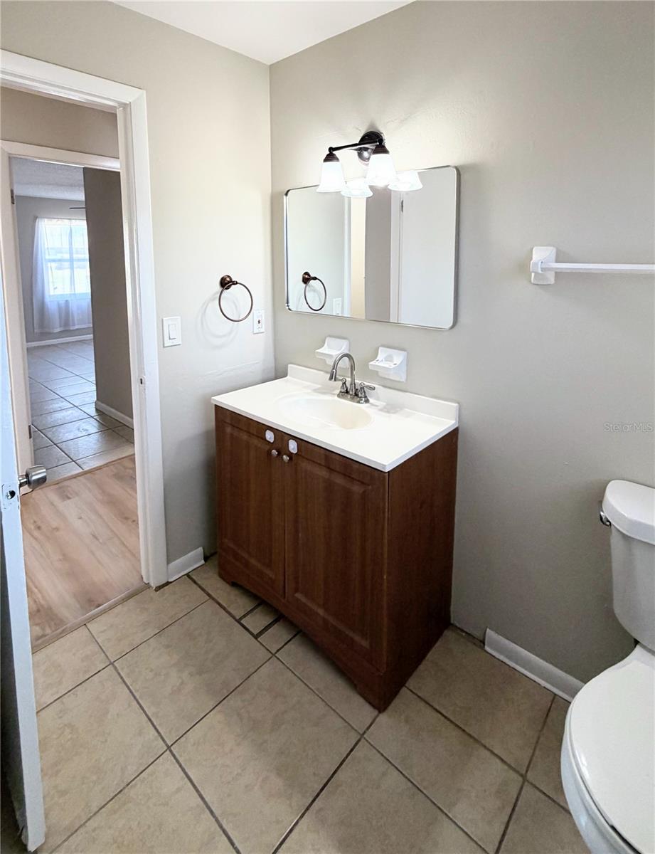 Image 9 of 18 For 709 Lewis Street