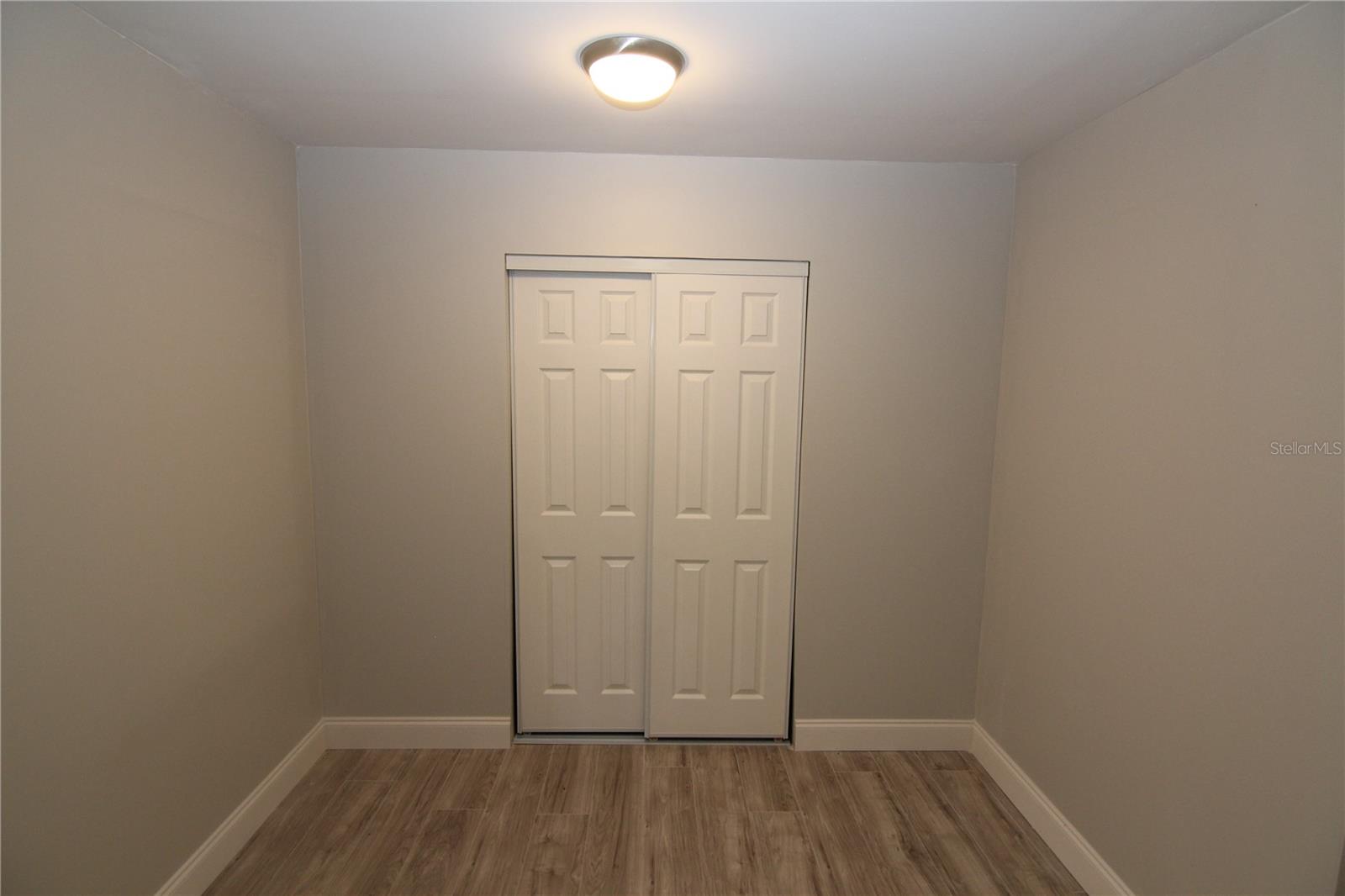 Image 8 of 21 For 466 Spring Drive