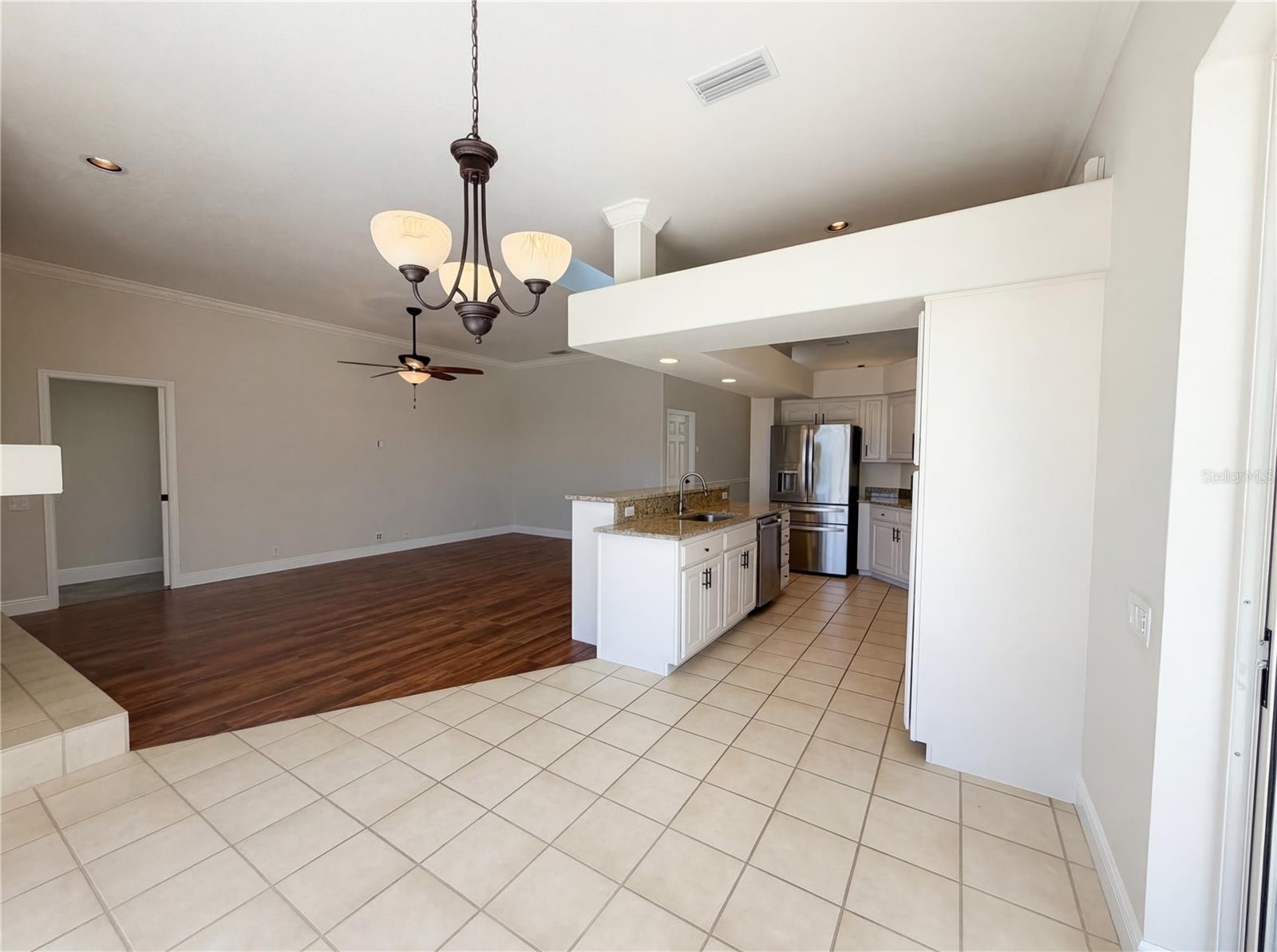 Image 12 of 23 For 5340 Saddleback Court