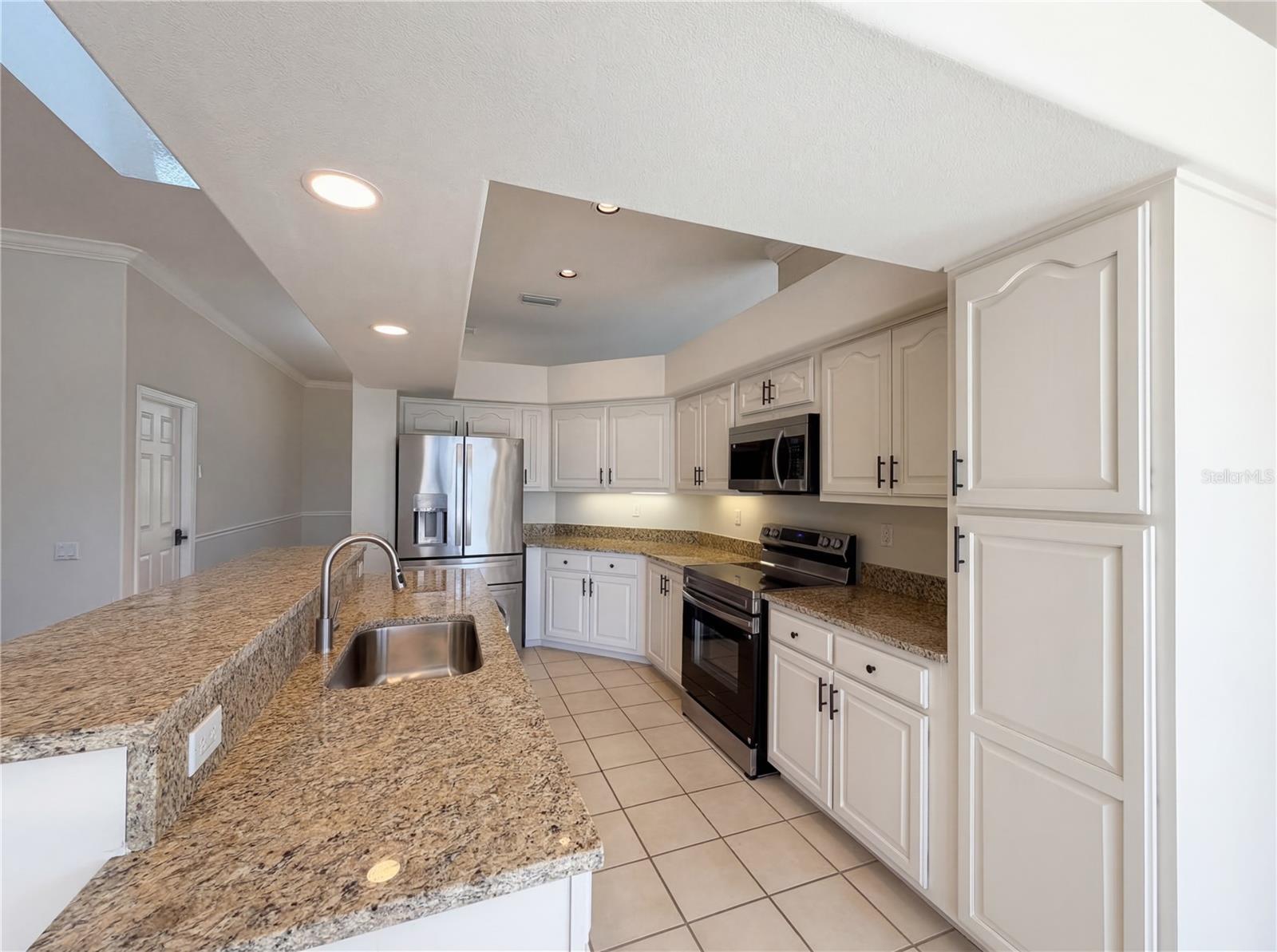 Image 9 of 23 For 5340 Saddleback Court