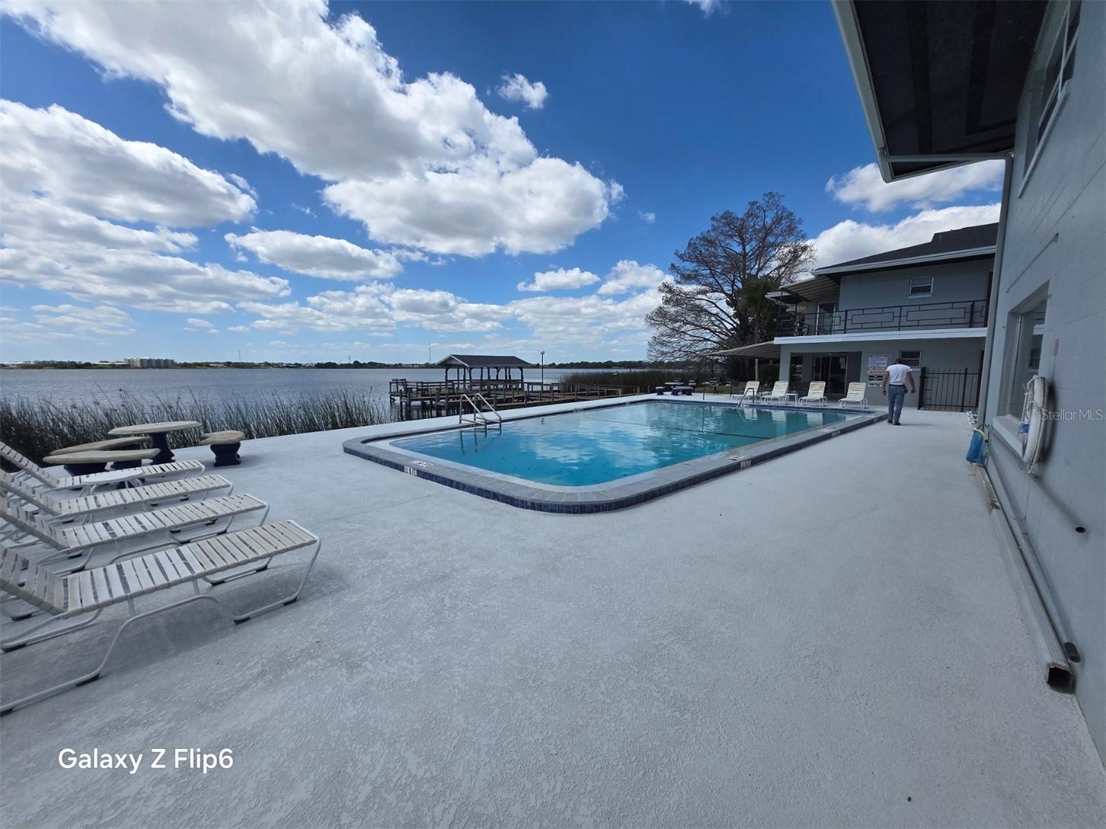 Image 4 of 4 For 4328 Edgewater Drive C201