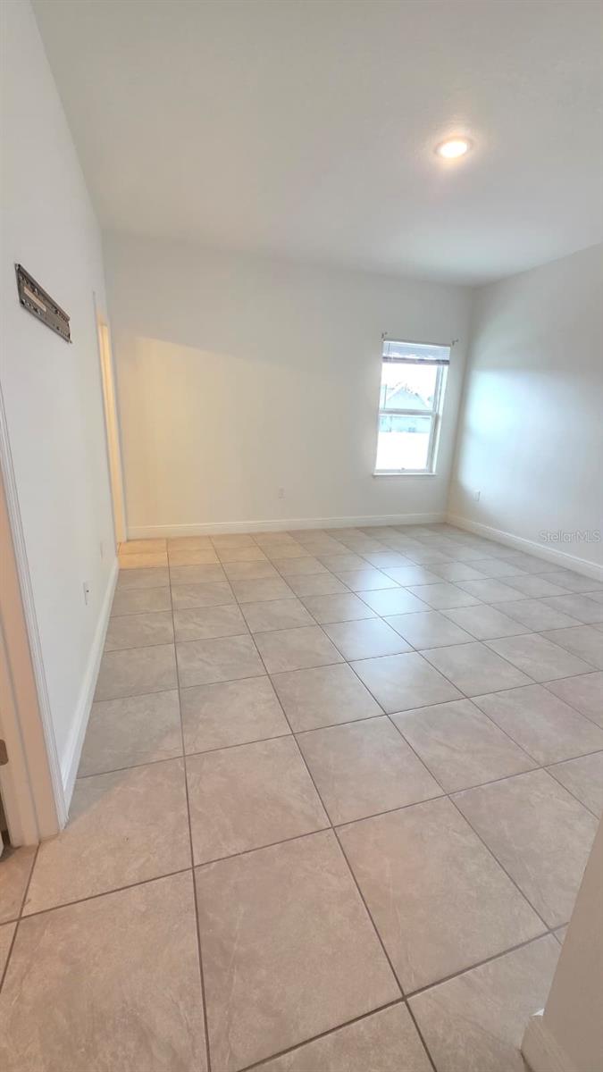 Image 6 of 19 For 684 Marion Oaks Manor