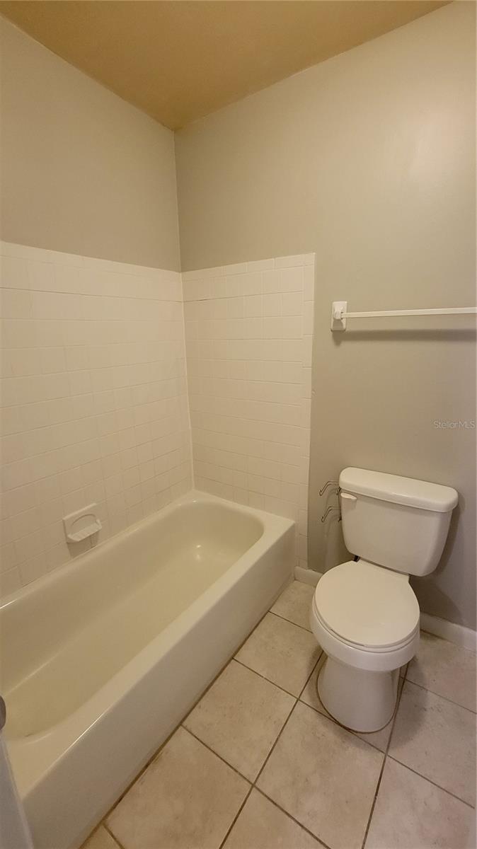 Image 11 of 54 For 4155 Semoran Boulevard 4