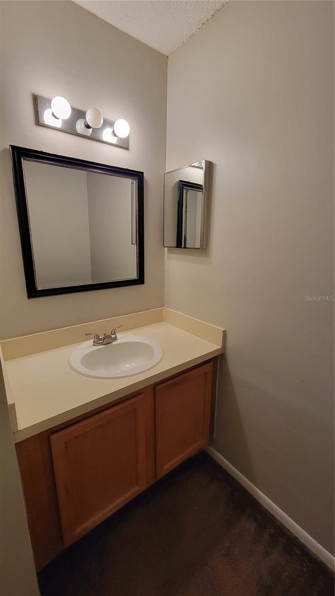 Image 12 of 54 For 4155 Semoran Boulevard 4