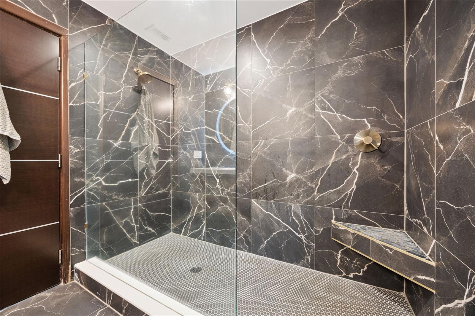 Image 23 of 86 For 17661 Davenport Road