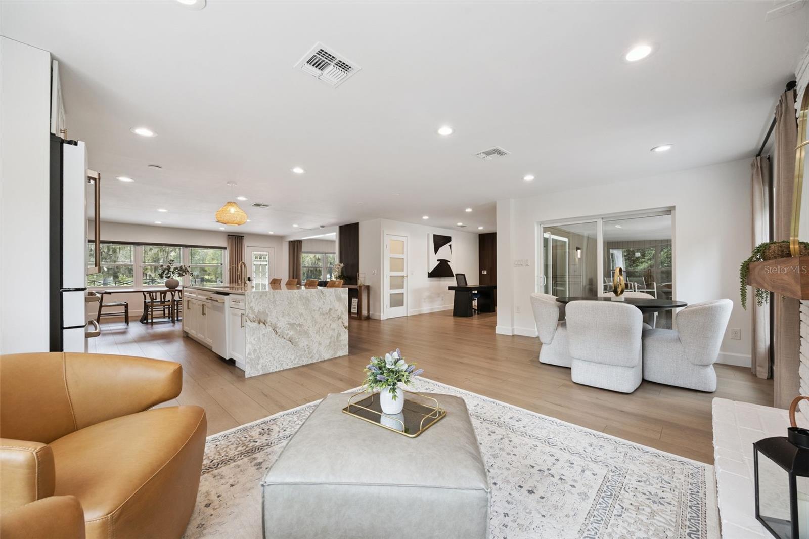 Image 32 of 86 For 17661 Davenport Road