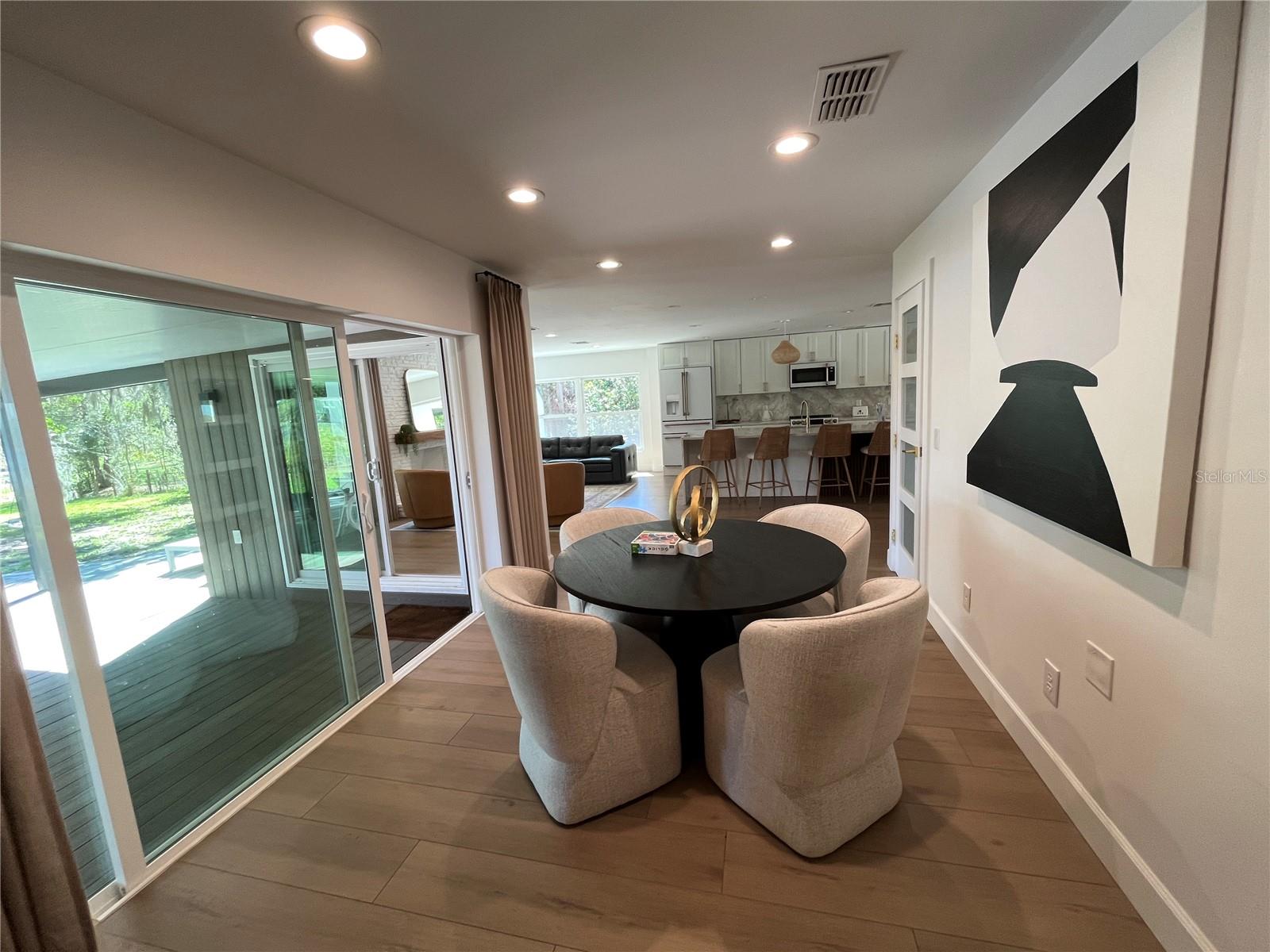 Image 39 of 86 For 17661 Davenport Road