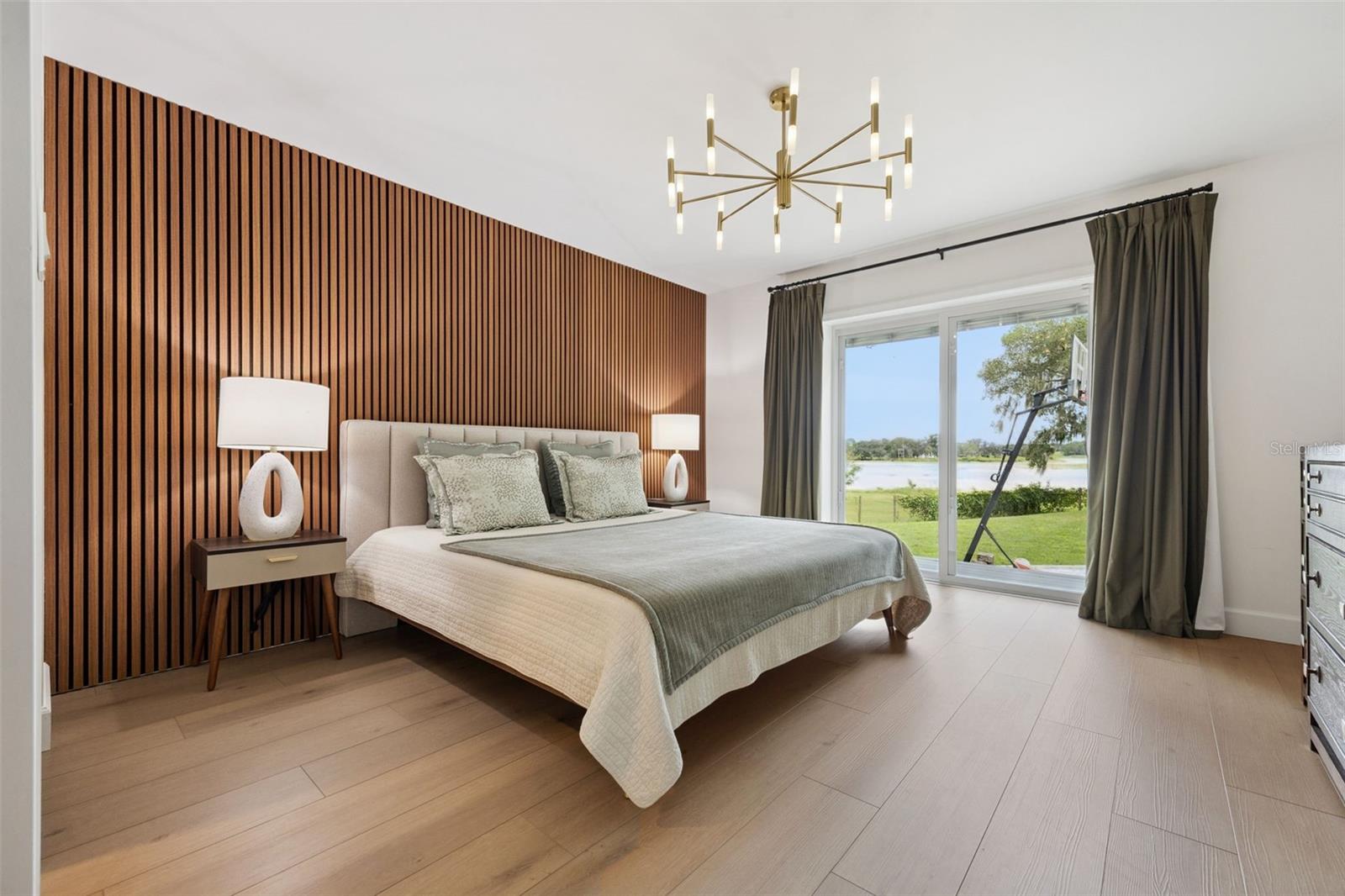 Image 44 of 86 For 17661 Davenport Road