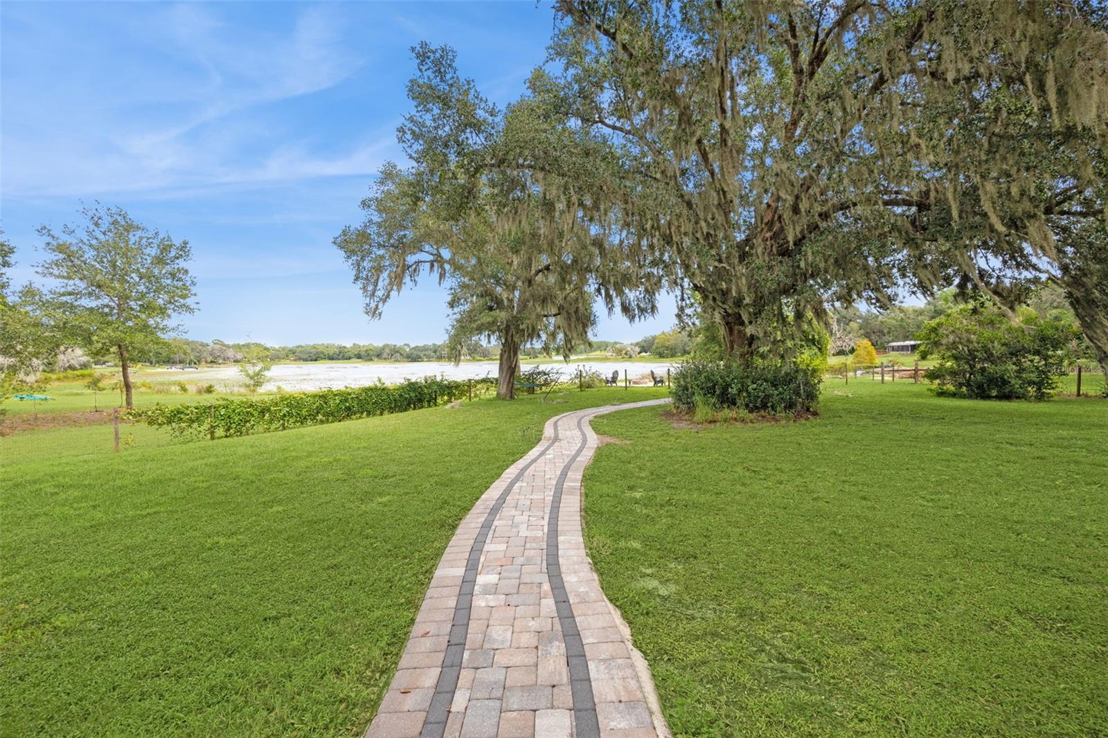 Image 63 of 86 For 17661 Davenport Road