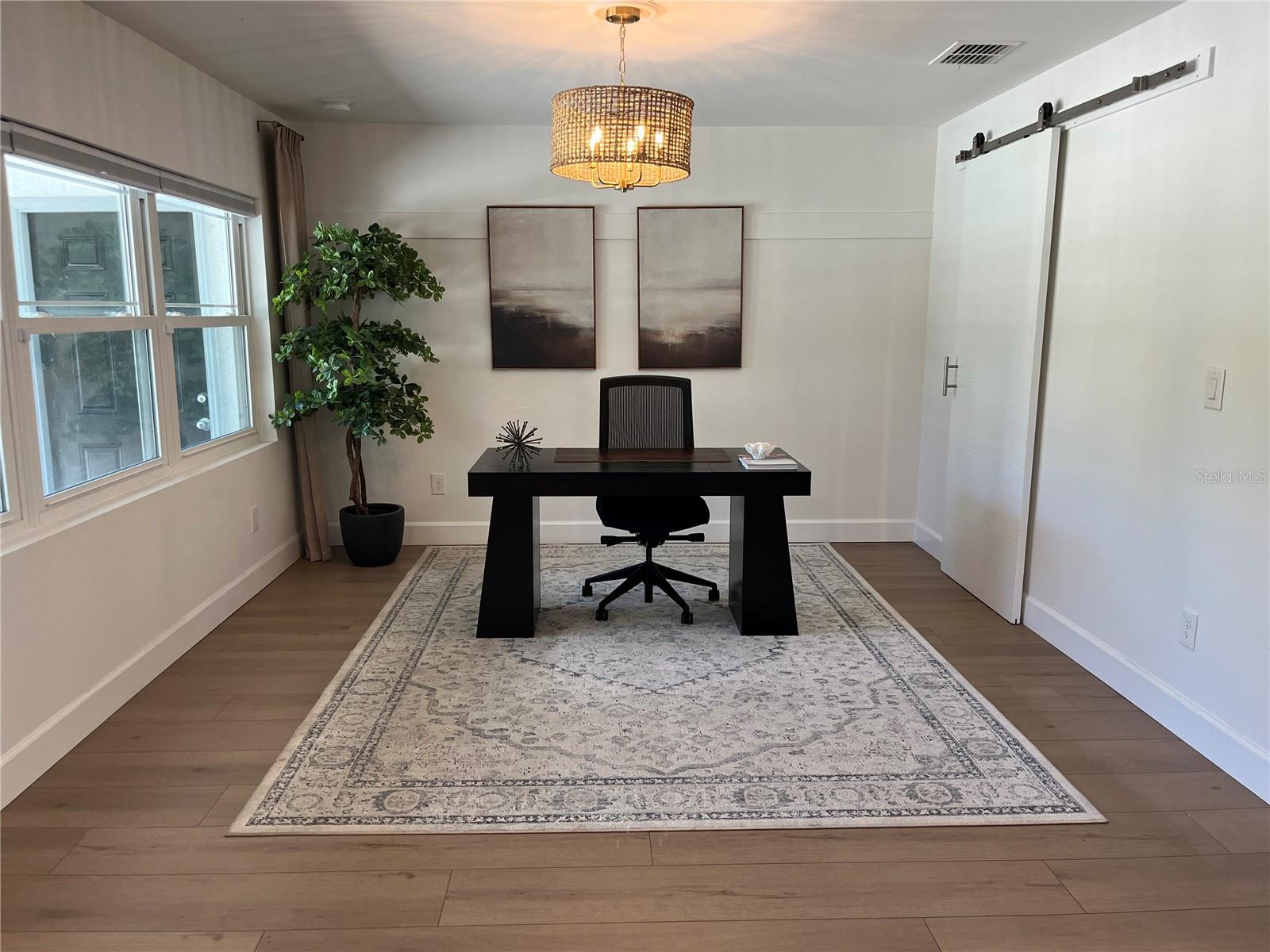 Image 7 of 86 For 17661 Davenport Road