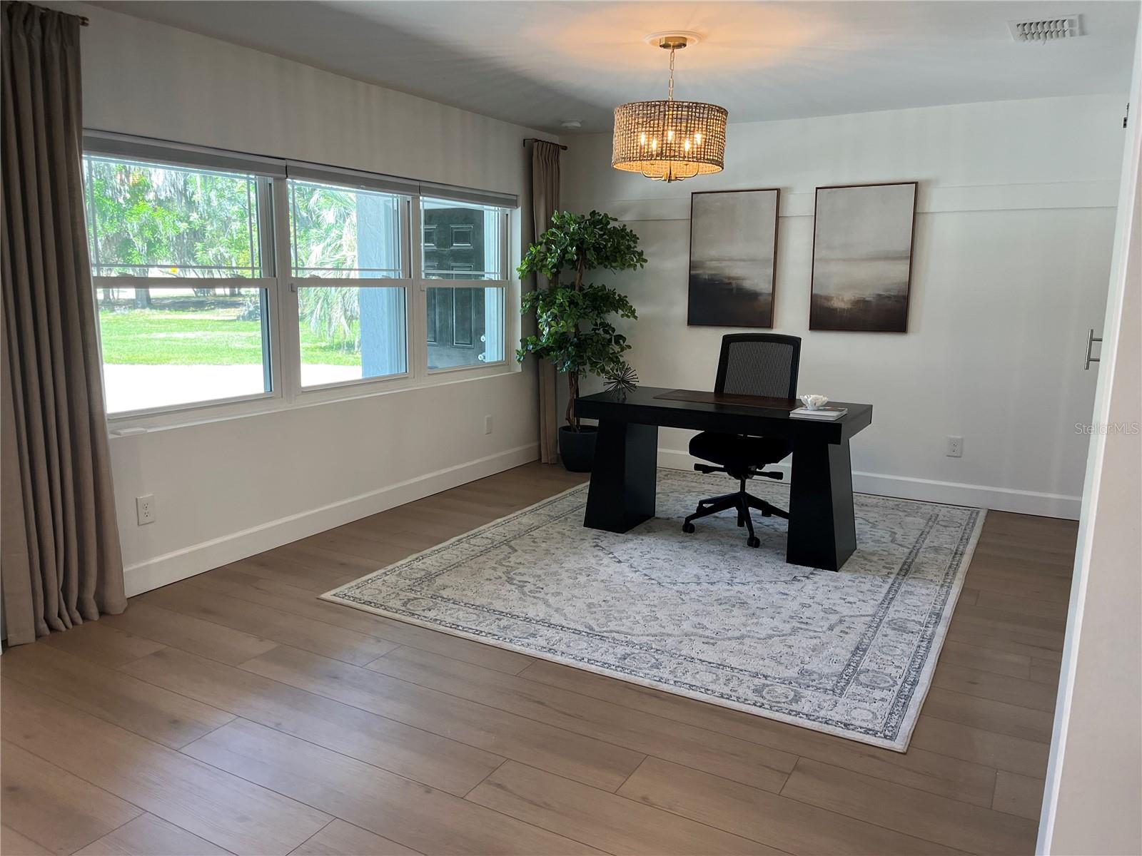 Image 8 of 86 For 17661 Davenport Road