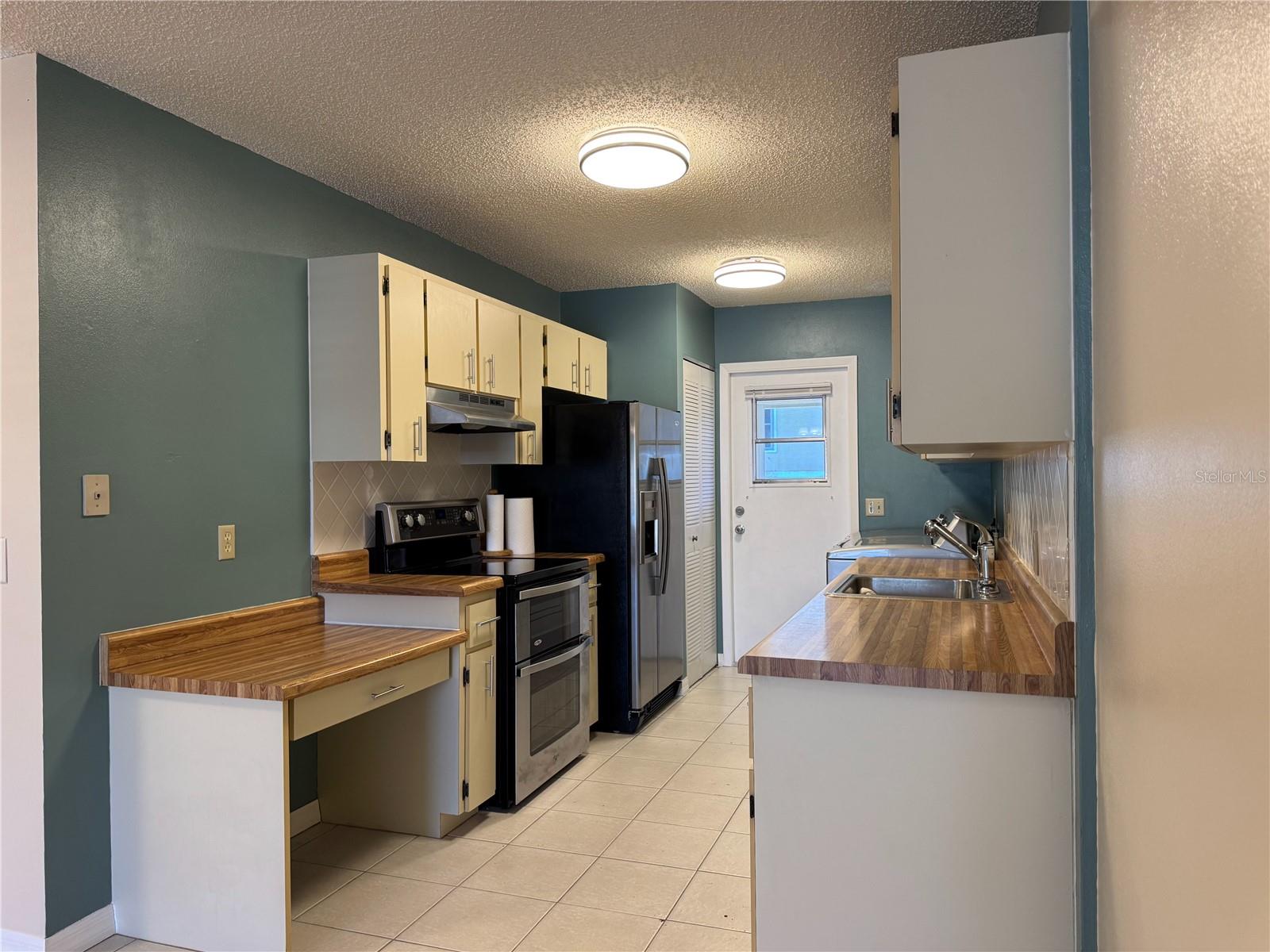 Image 11 of 30 For 12248 Tavares Ridge Circle