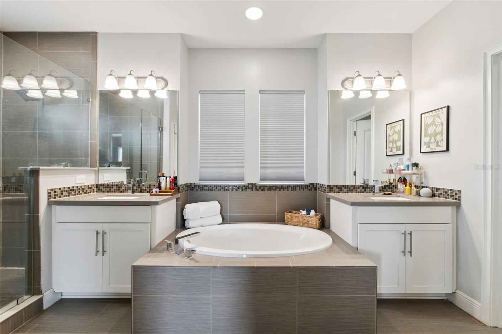 Image 15 of 33 For 7271 Sunny Meadow Aly