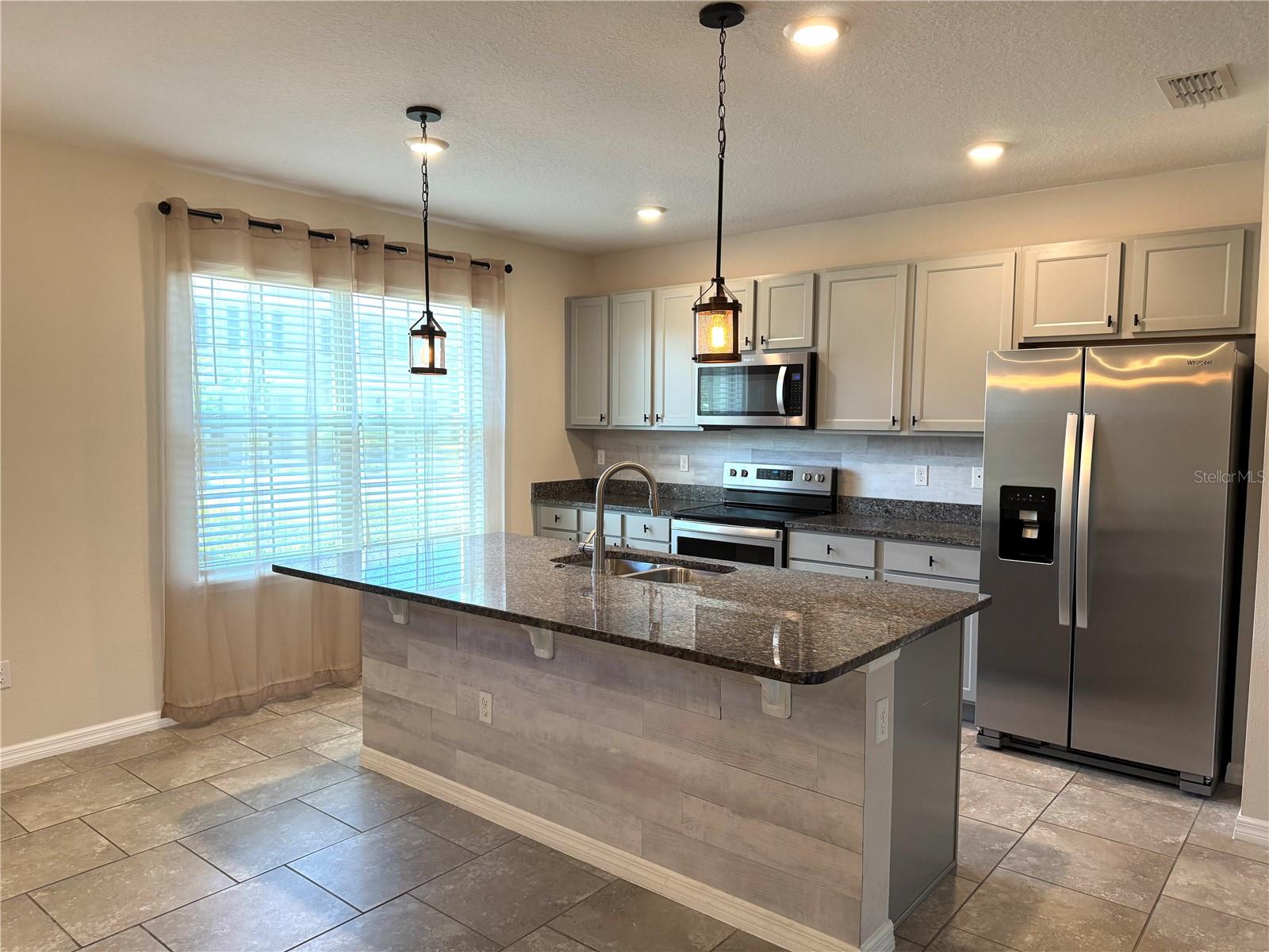 Image 8 of 35 For 16917 Tesla Alley