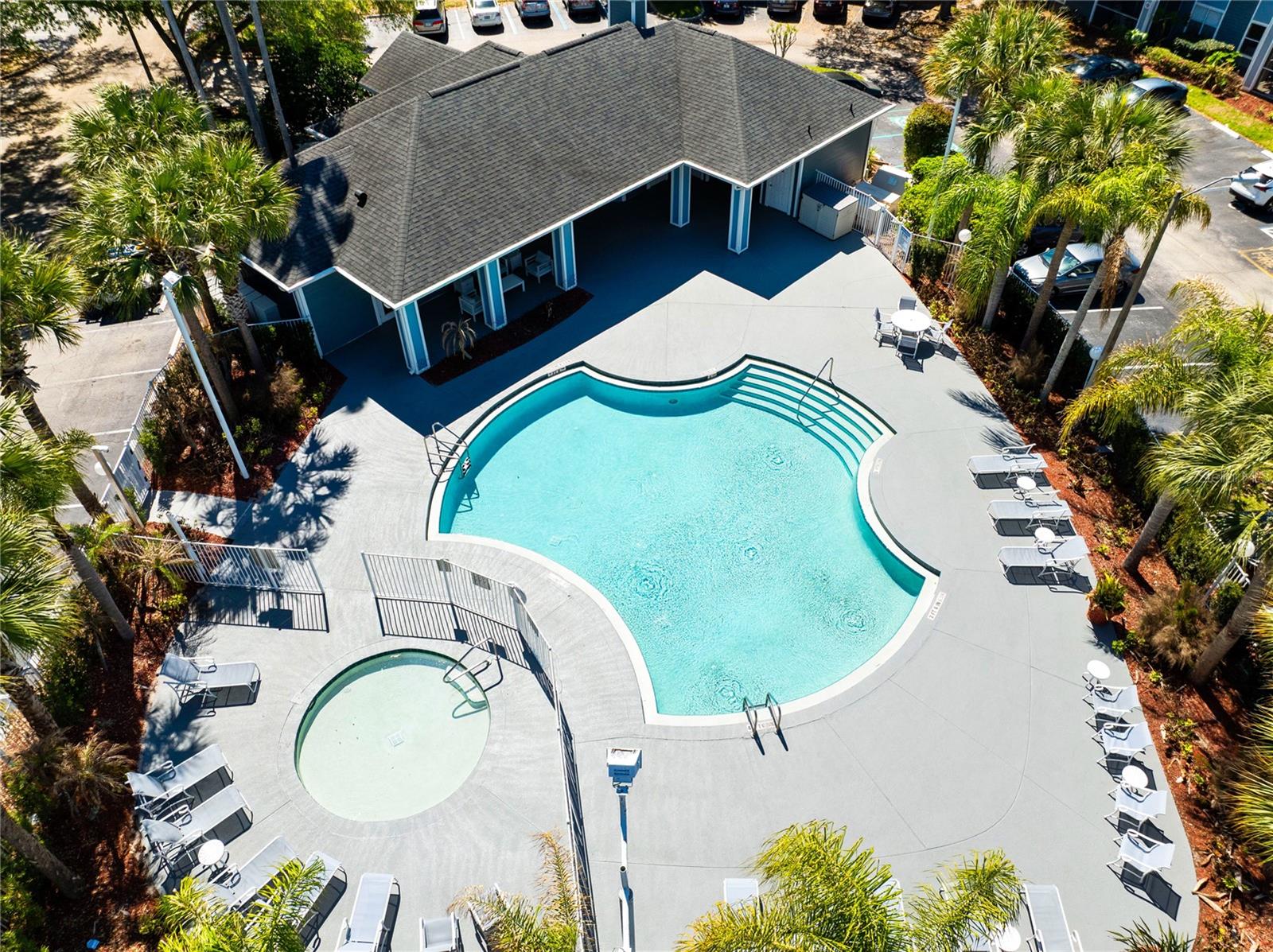 Image 32 of 40 For 2516 Grassy Point Drive 102