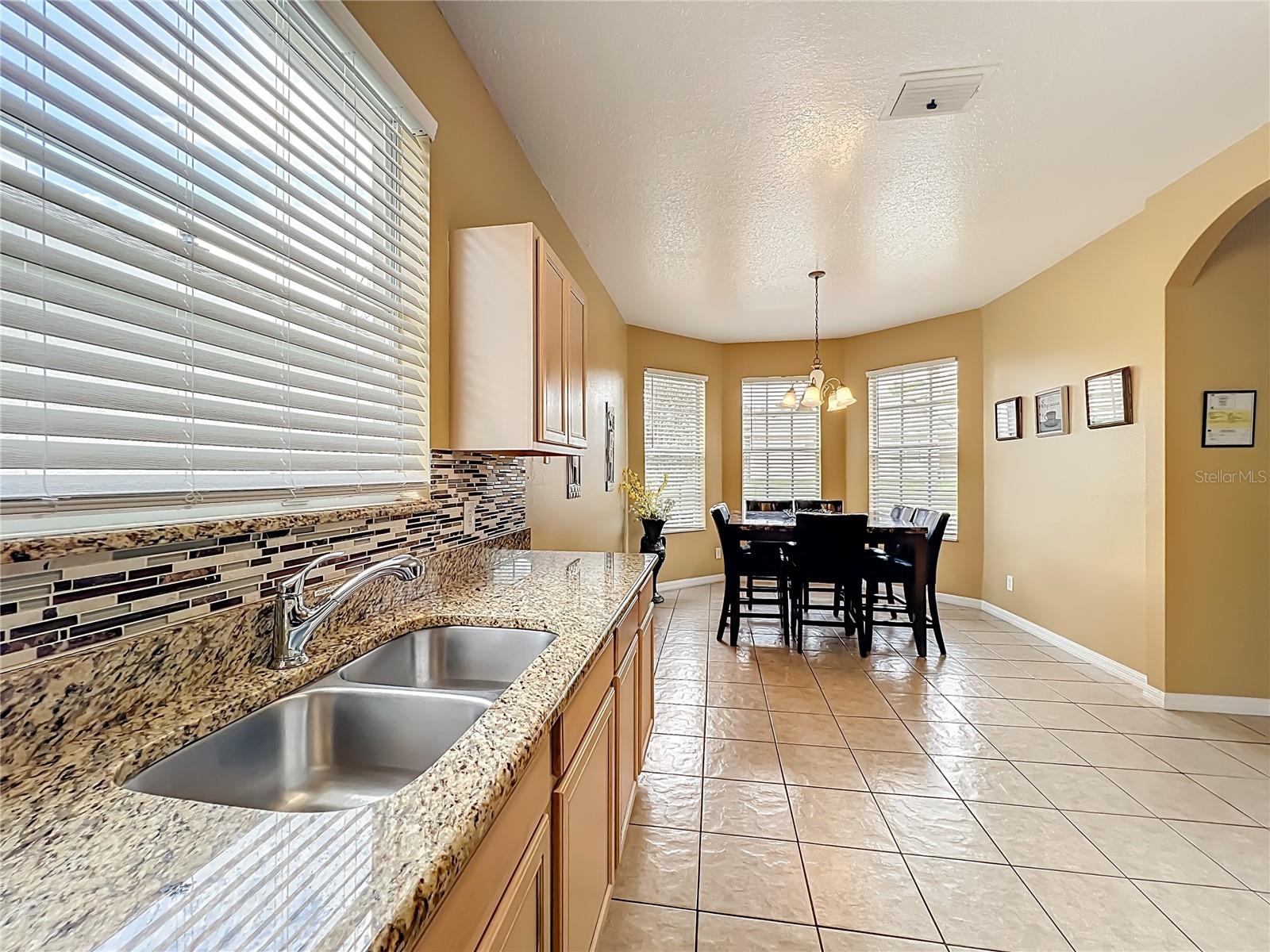 Image 11 of 71 For 520 Orista Drive