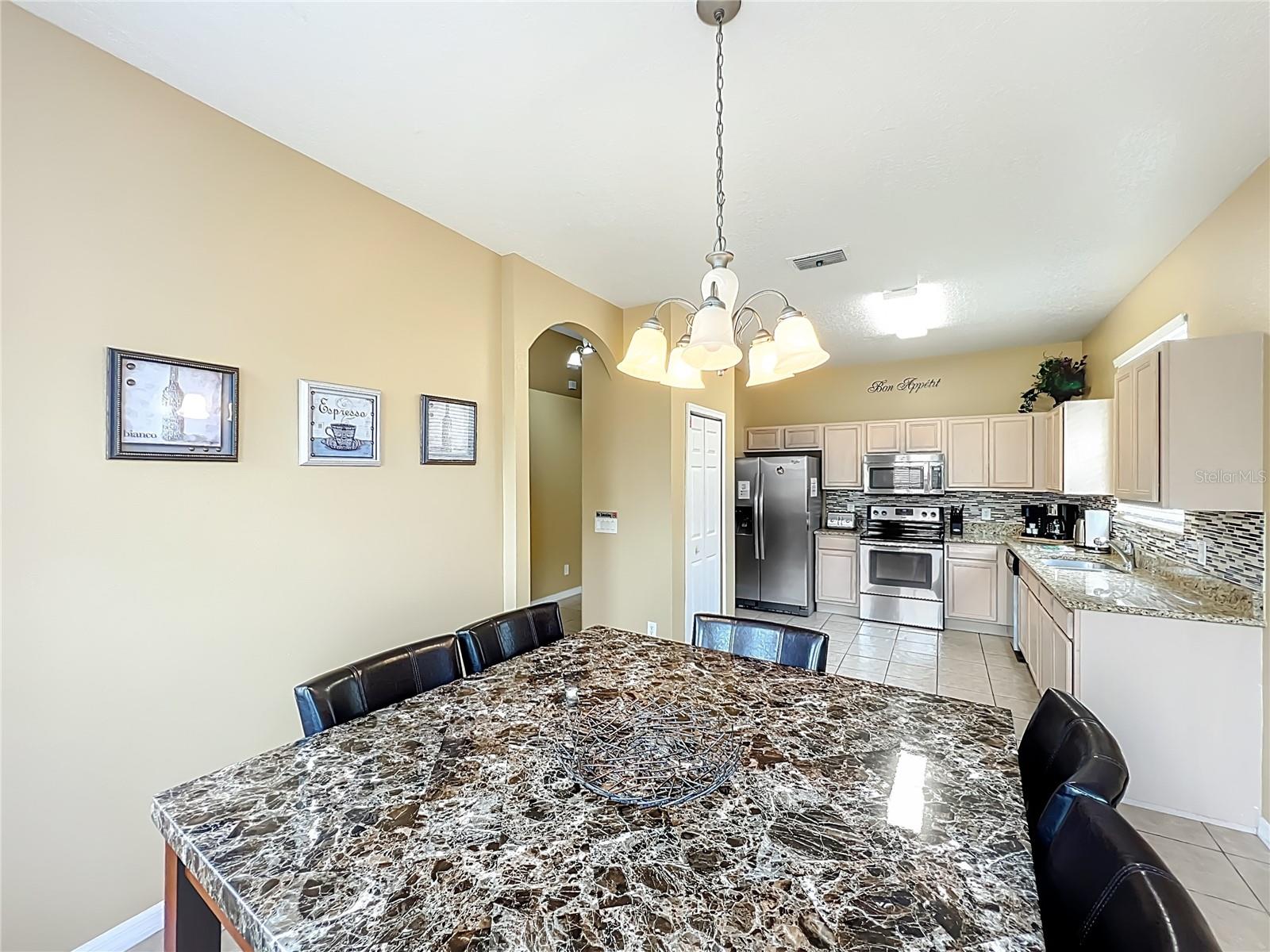 Image 18 of 71 For 520 Orista Drive