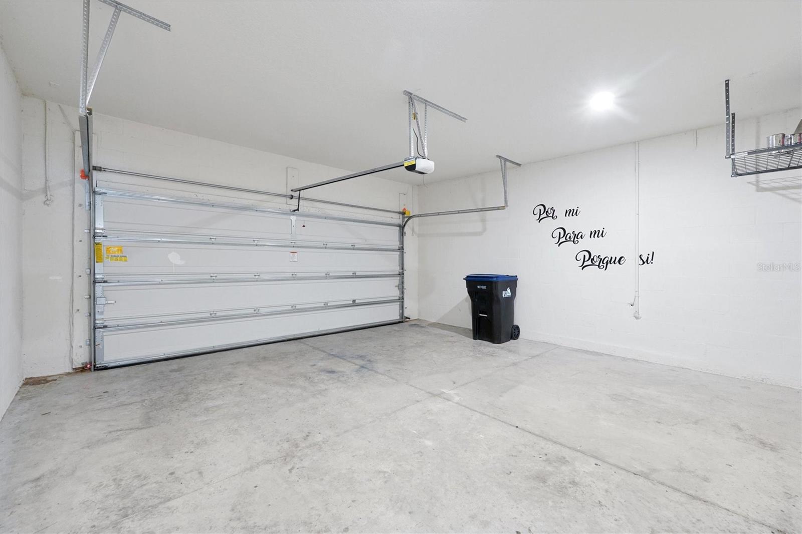 Image 33 of 37 For 9872 Aurea Moss Lane