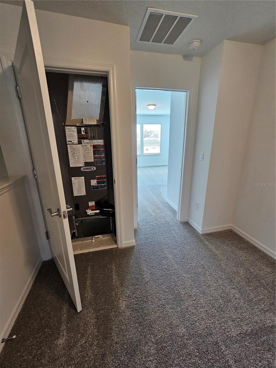 Image 13 of 27 For 11483 Harboview St