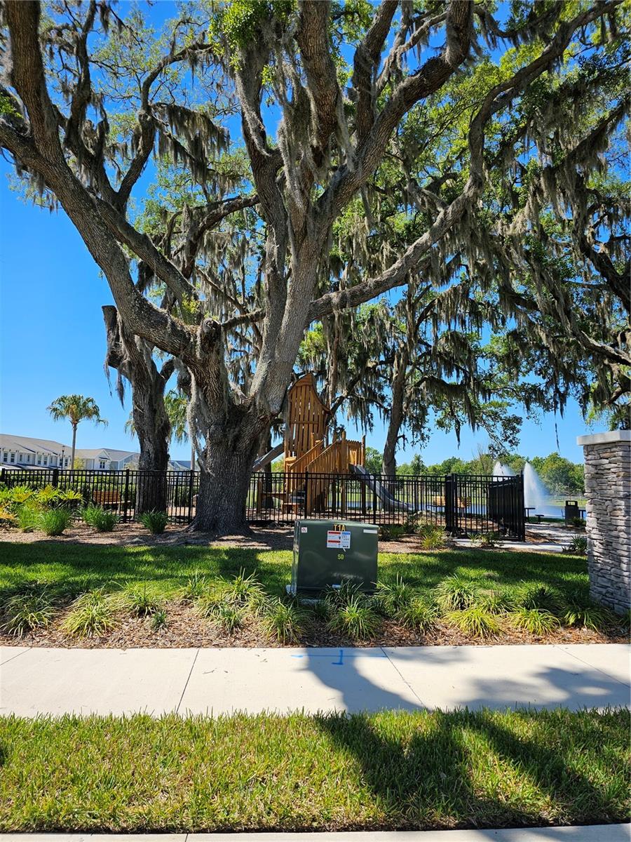 Image 26 of 27 For 11483 Harboview St