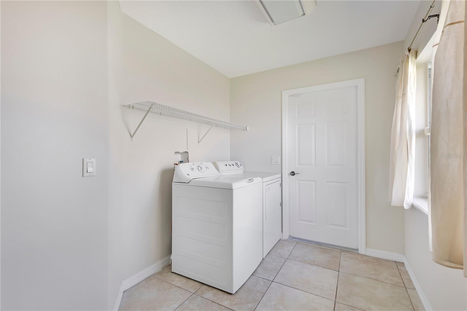 Image 13 of 40 For 1980 Summer Court