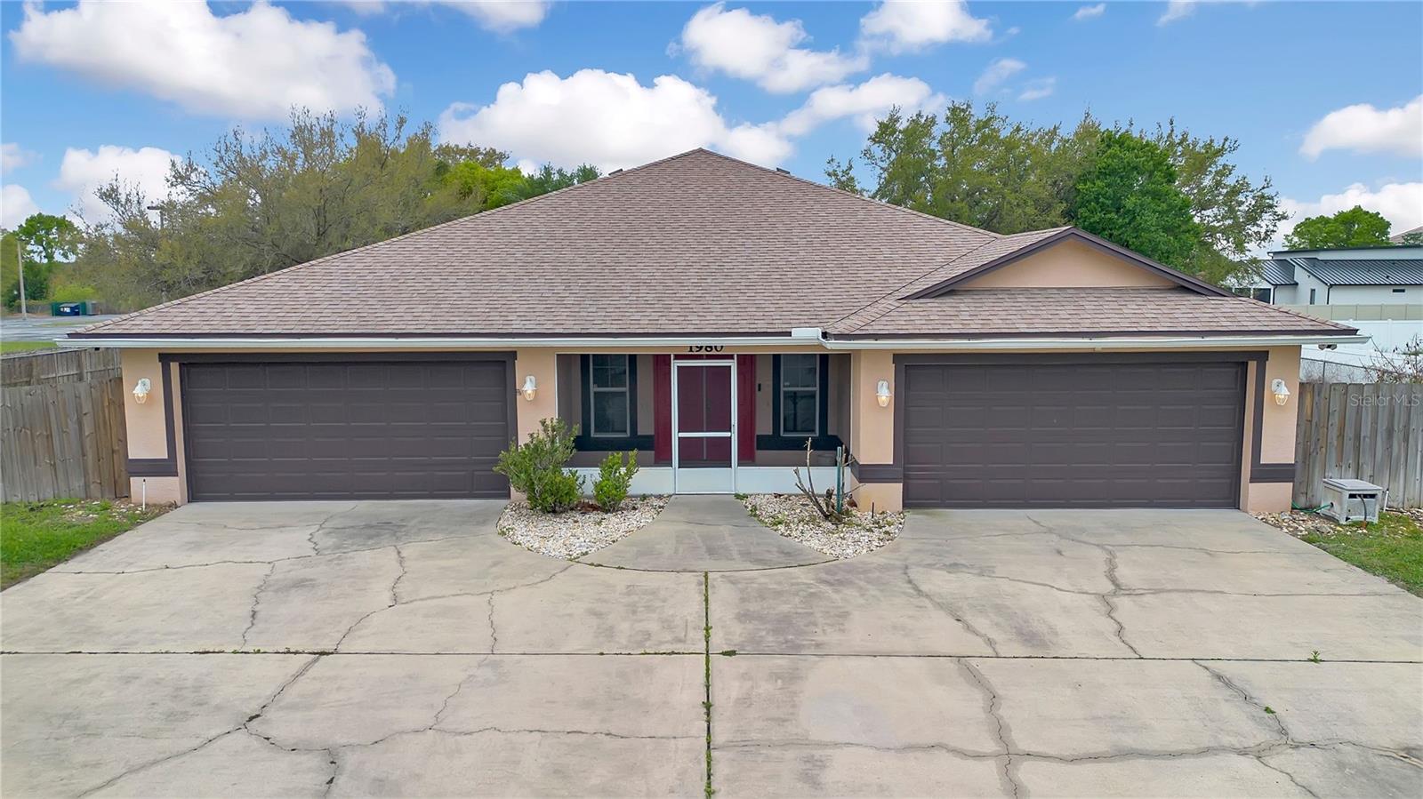 Image 31 of 40 For 1980 Summer Court