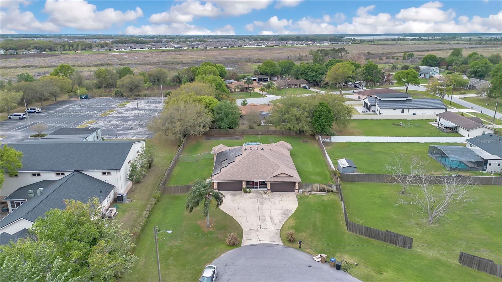 Image 32 of 40 For 1980 Summer Court