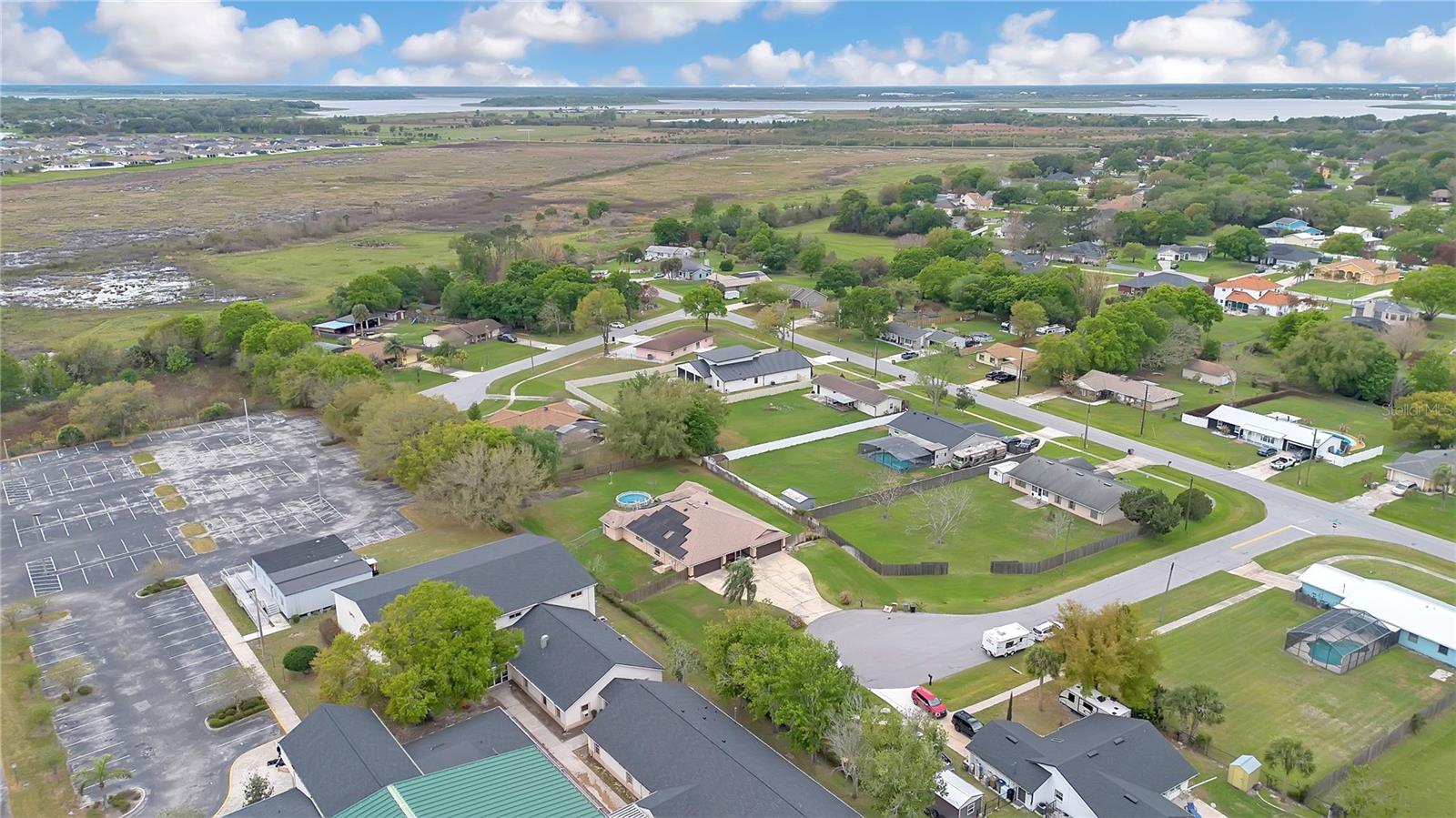 Image 38 of 40 For 1980 Summer Court