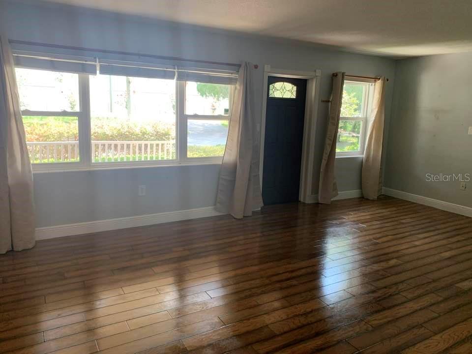 Image 6 of 37 For 6741 Sadler Road