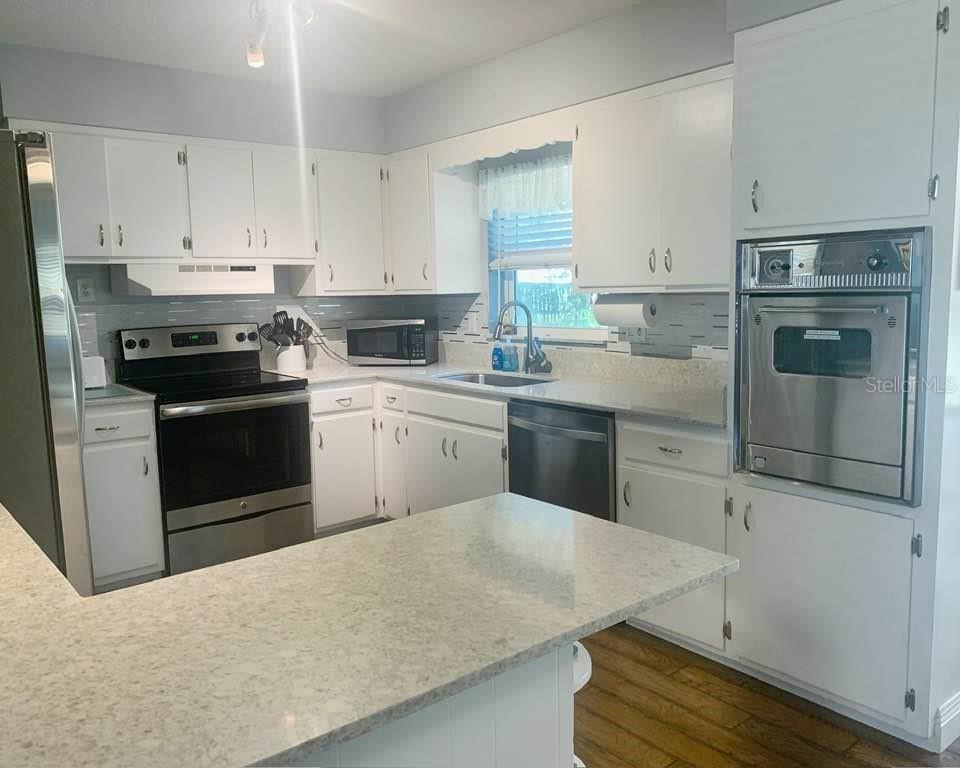 Image 7 of 37 For 6741 Sadler Road