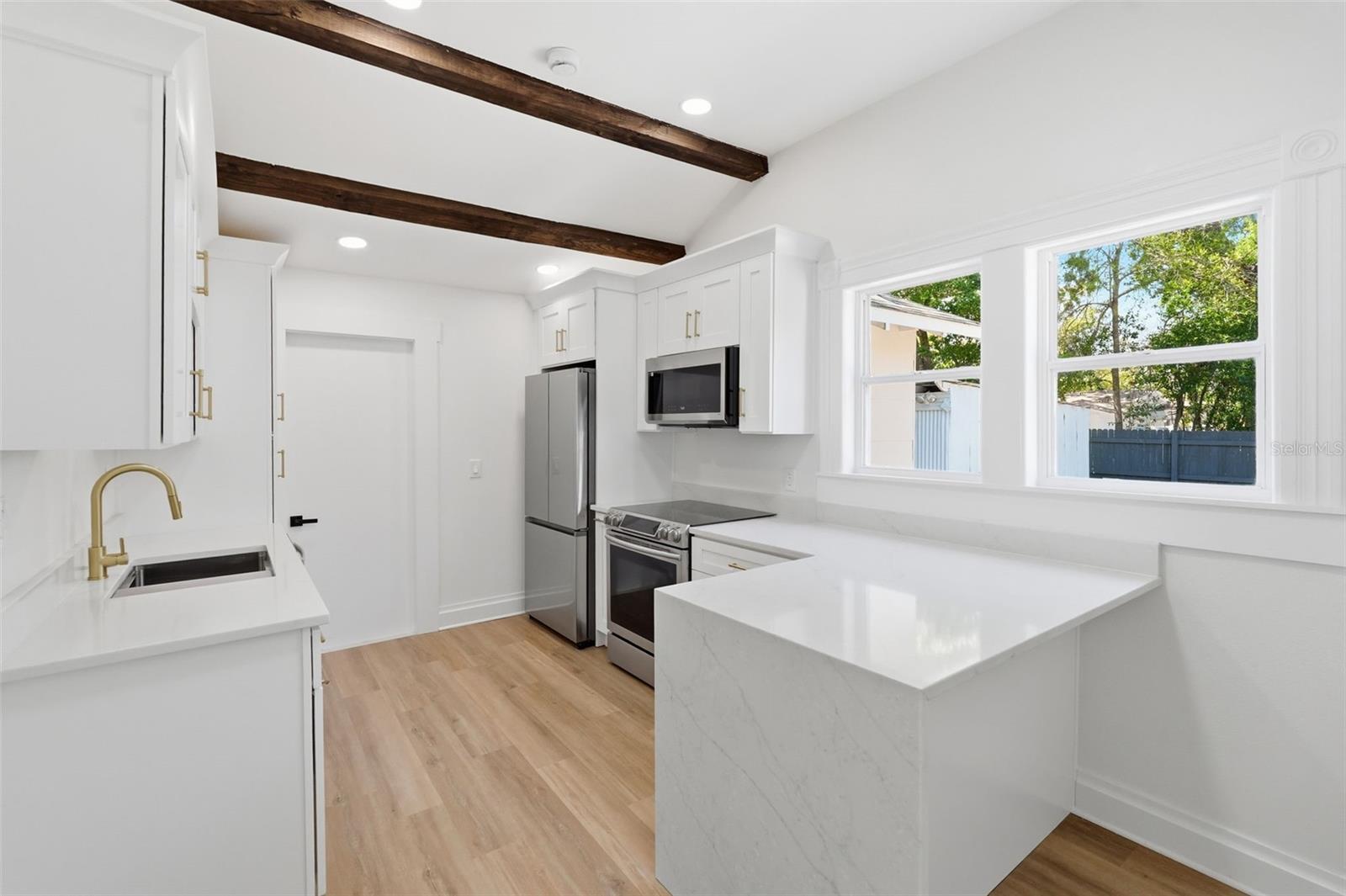 Image 16 of 47 For 10012 10th Street