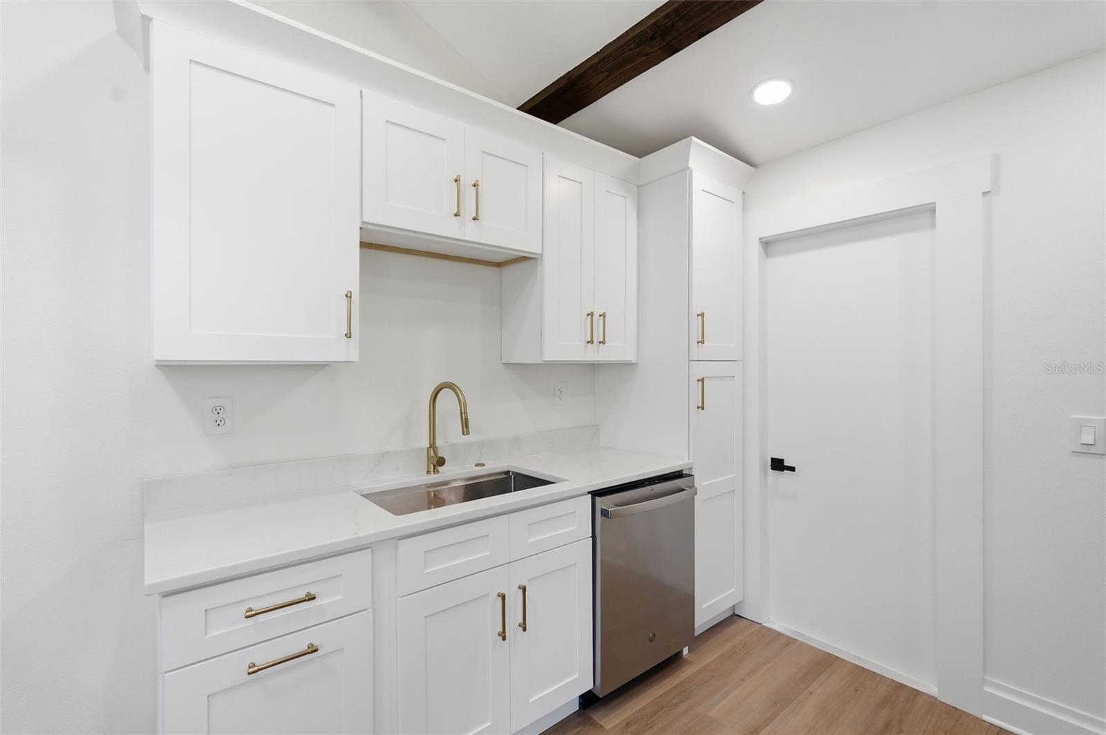 Image 17 of 47 For 10012 10th Street