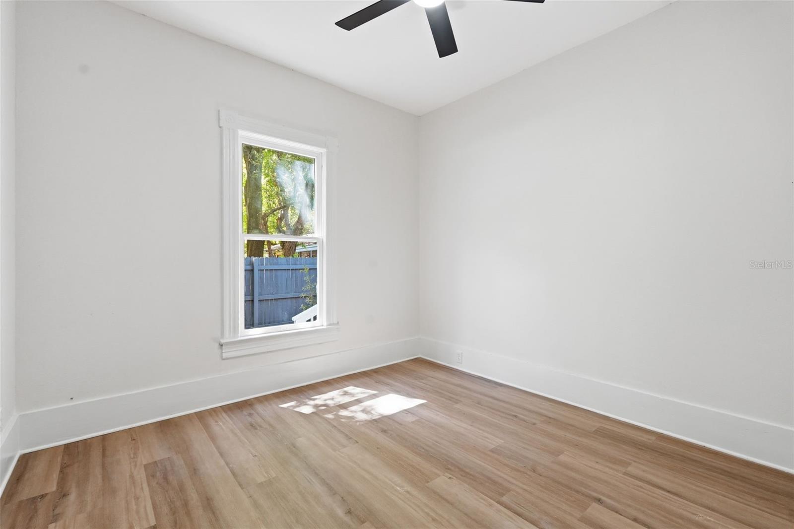 Image 22 of 47 For 10012 10th Street