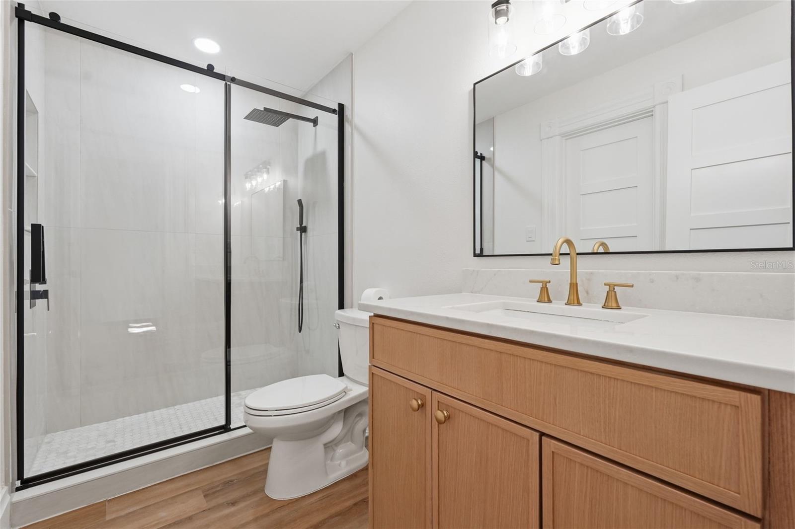 Image 24 of 47 For 10012 10th Street