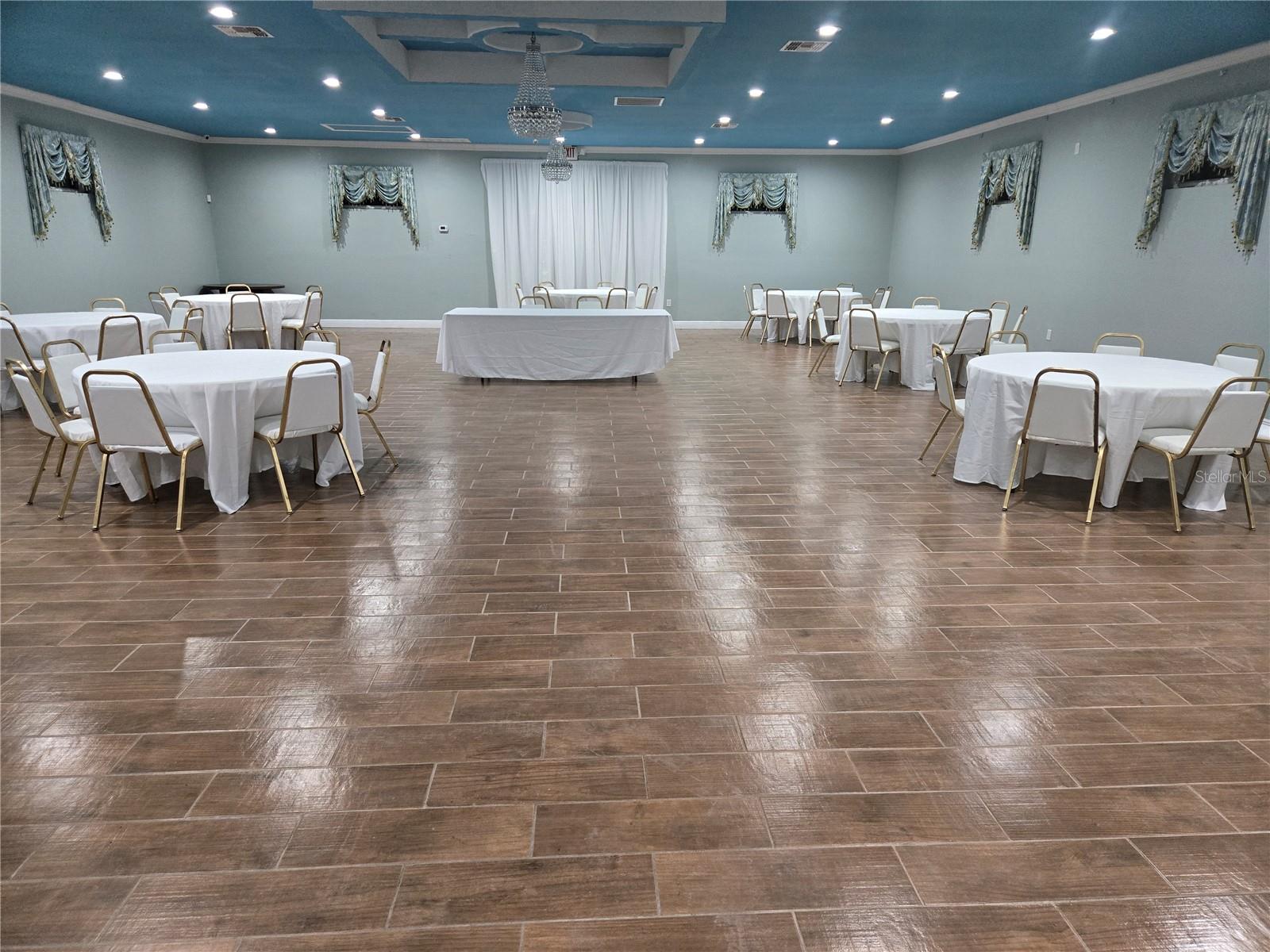 Image 14 of 19 For 2240 Marcella Way