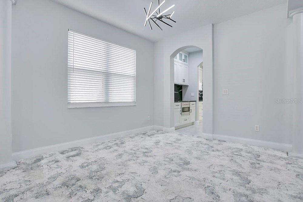 Image 11 of 40 For 14149 Lake Live Oak Drive