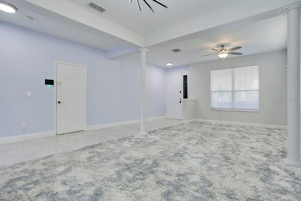 Image 13 of 40 For 14149 Lake Live Oak Drive