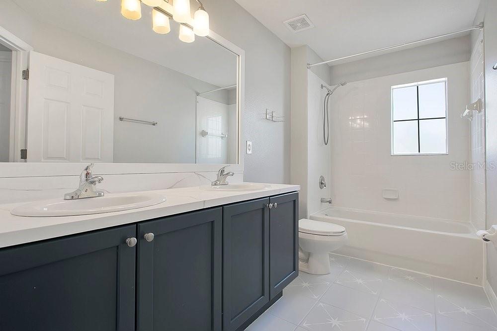 Image 18 of 40 For 14149 Lake Live Oak Drive