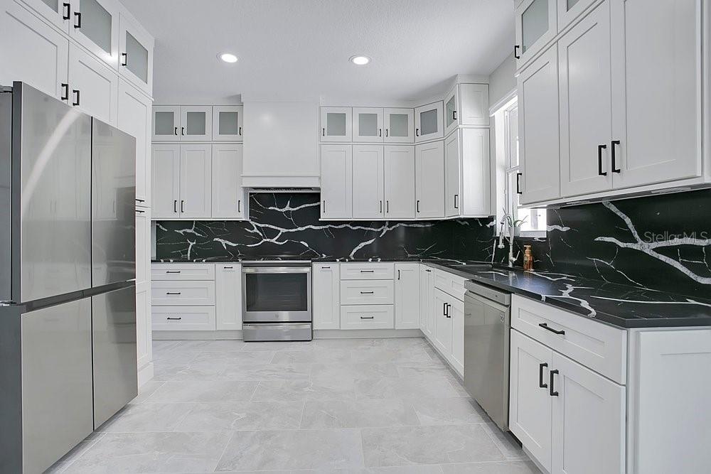 Image 6 of 40 For 14149 Lake Live Oak Drive