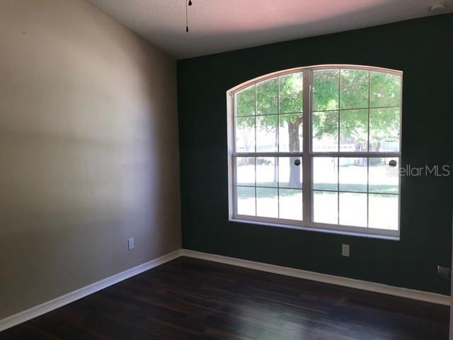 Image 12 of 30 For 972 Cornell Avenue