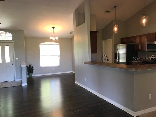 Image 20 of 30 For 972 Cornell Avenue