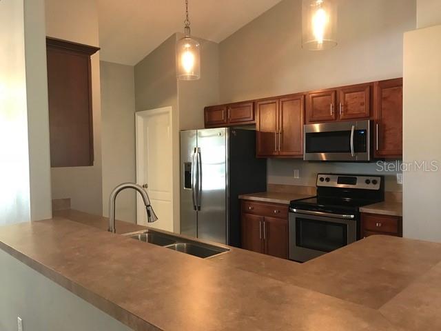 Image 24 of 30 For 972 Cornell Avenue